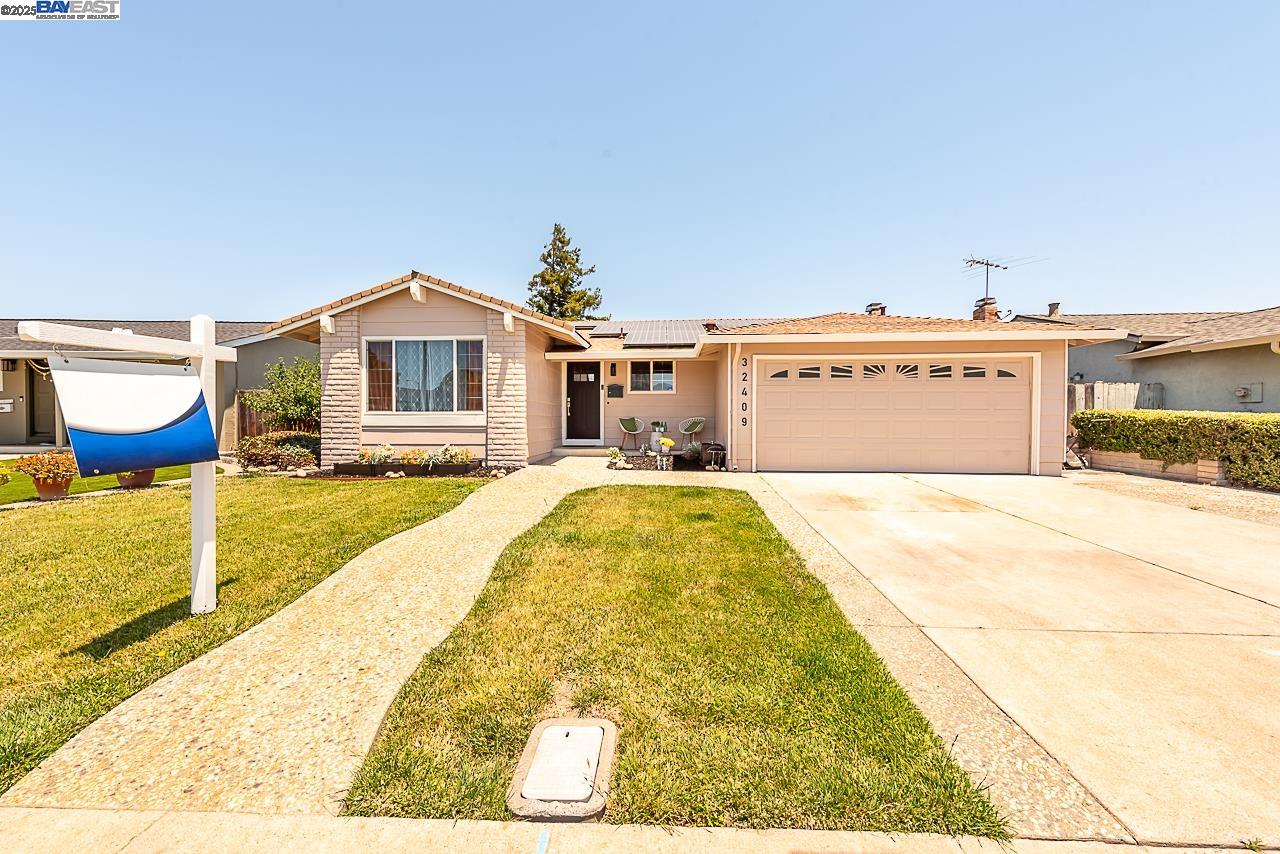 Detail Gallery Image 3 of 52 For 32409 Elizabeth Way, Union City,  CA 94587 - 4 Beds | 2 Baths