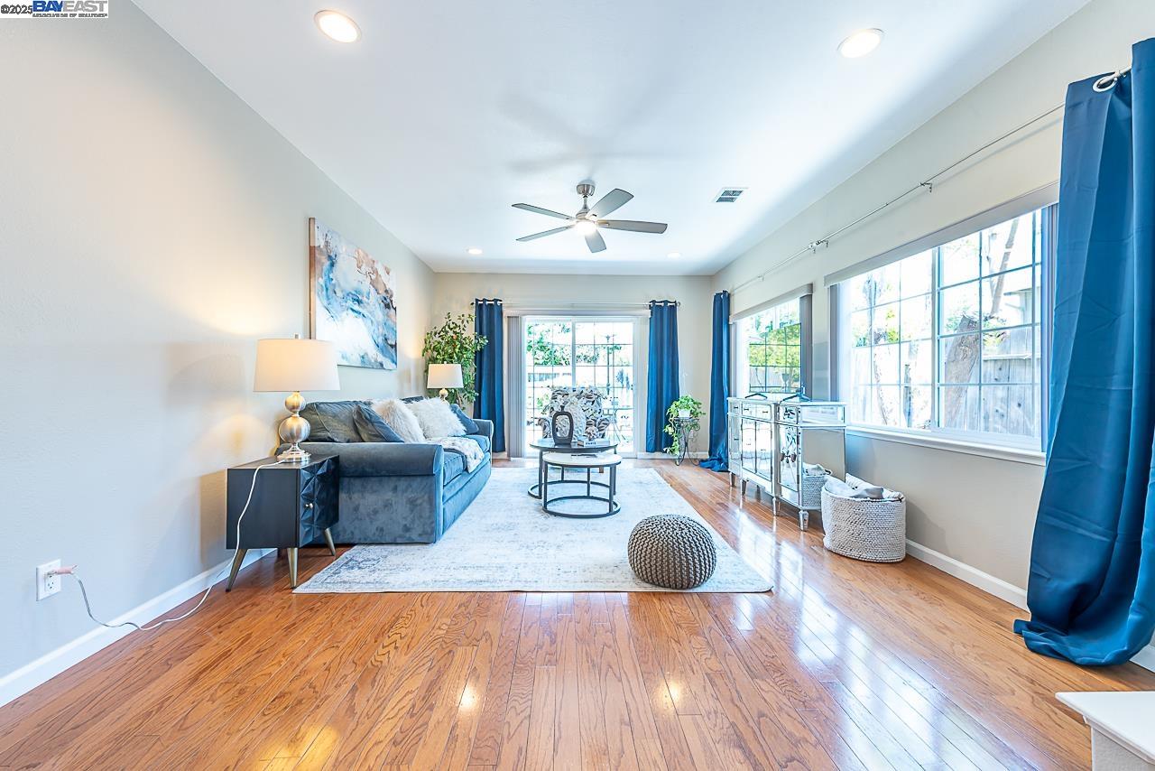 Detail Gallery Image 23 of 52 For 32409 Elizabeth Way, Union City,  CA 94587 - 4 Beds | 2 Baths