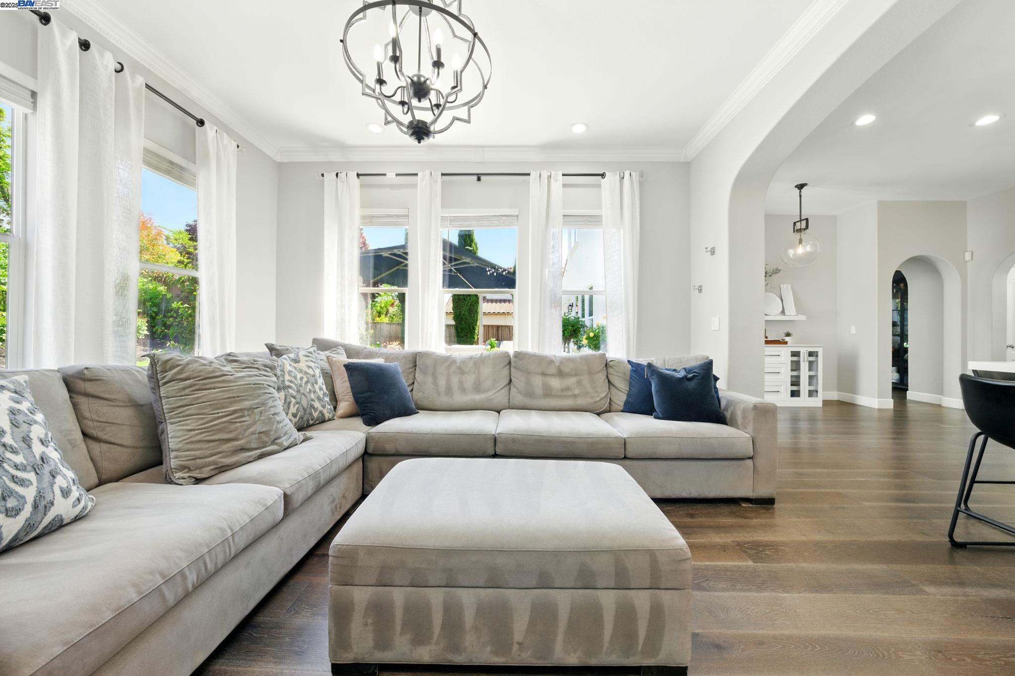 Detail Gallery Image 19 of 55 For 9569 Velvetleaf Cir, San Ramon,  CA 94582 - 5 Beds | 4 Baths