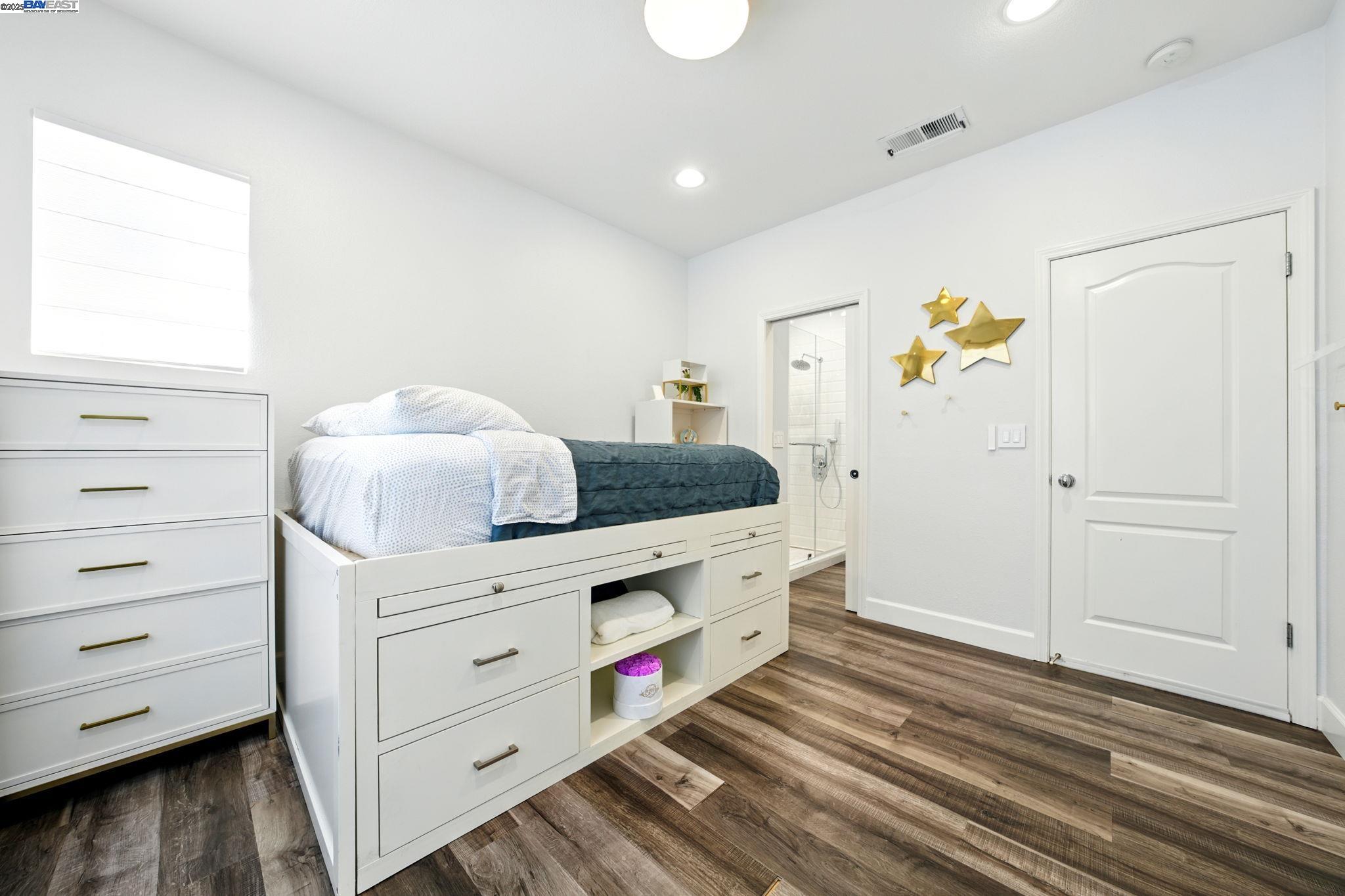 Detail Gallery Image 39 of 55 For 9569 Velvetleaf Cir, San Ramon,  CA 94582 - 5 Beds | 4 Baths