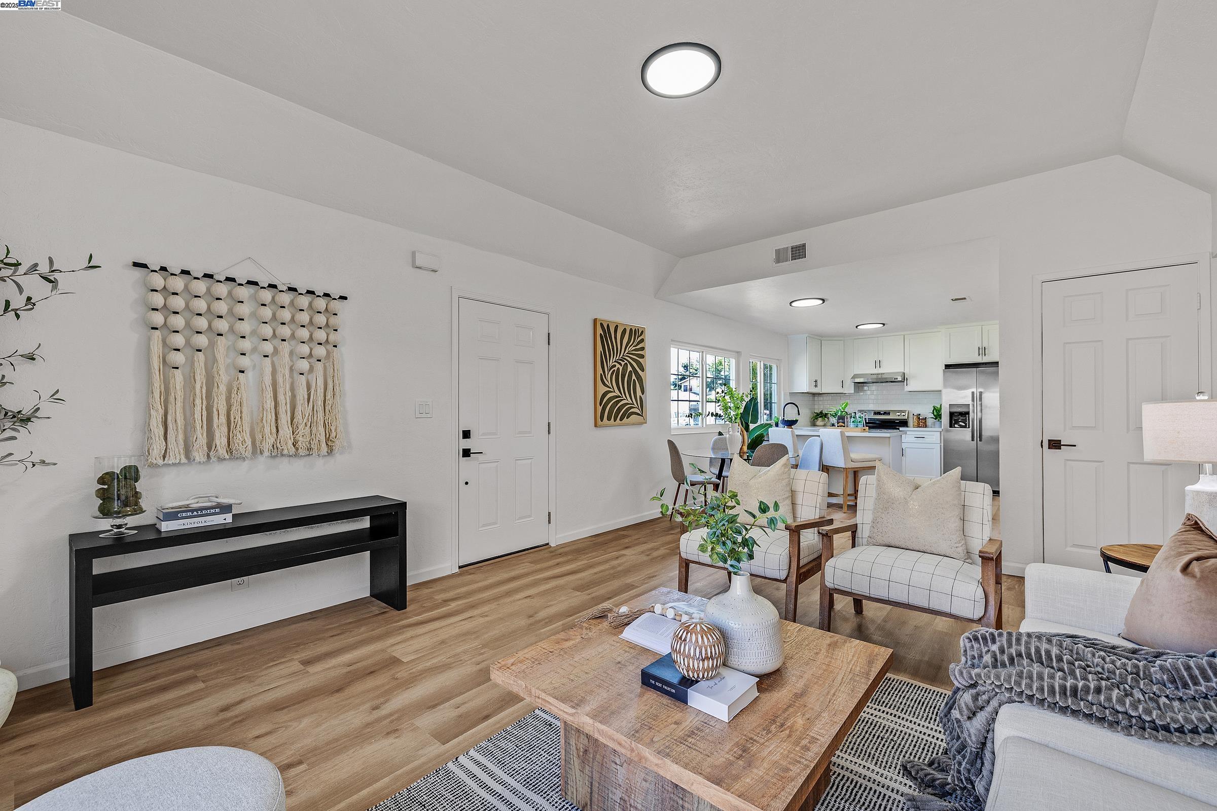 Detail Gallery Image 1 of 30 For 4071 Nicolet Ave, Fremont,  CA 94536 - 2 Beds | 1 Baths