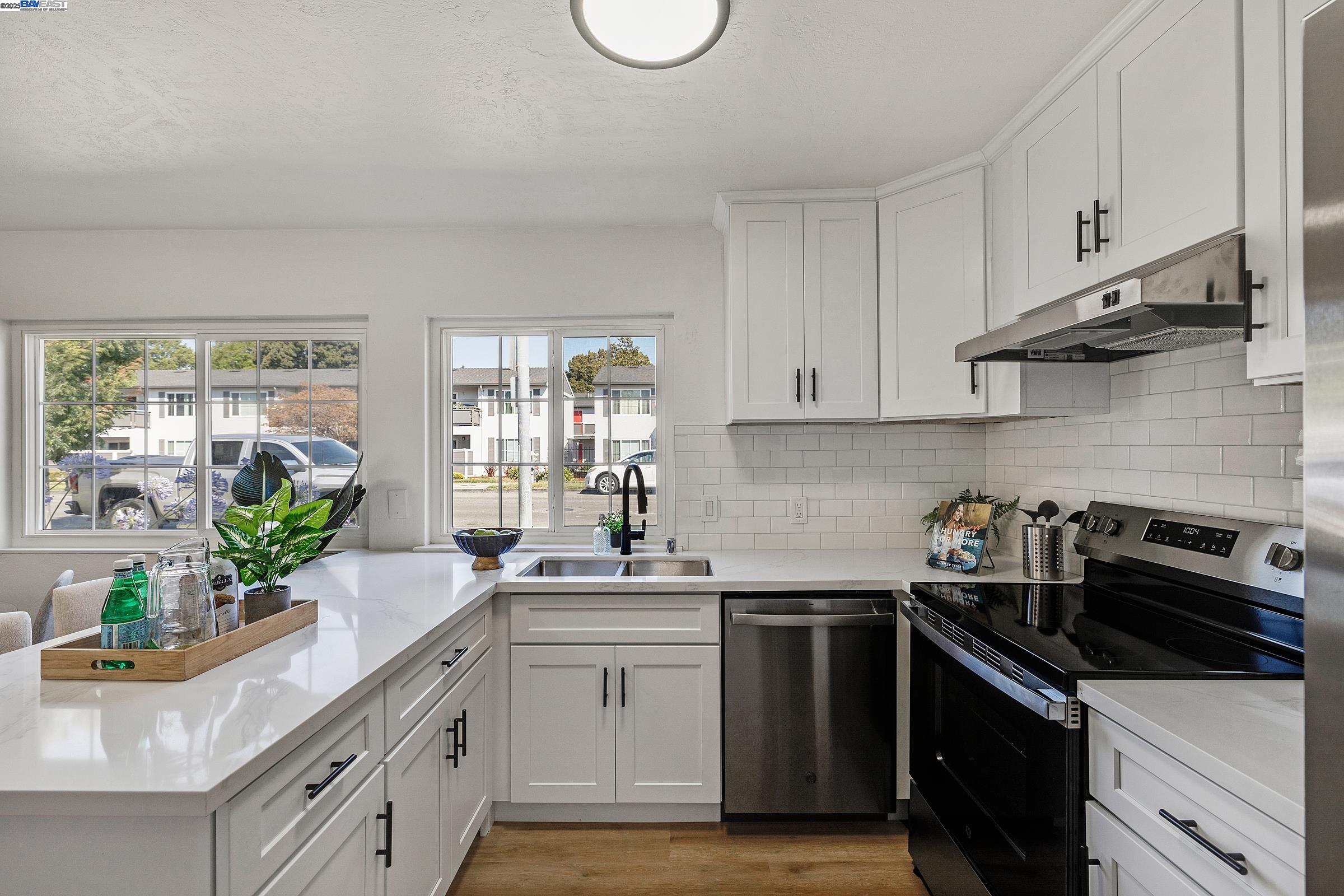 Detail Gallery Image 7 of 30 For 4071 Nicolet Ave, Fremont,  CA 94536 - 2 Beds | 1 Baths