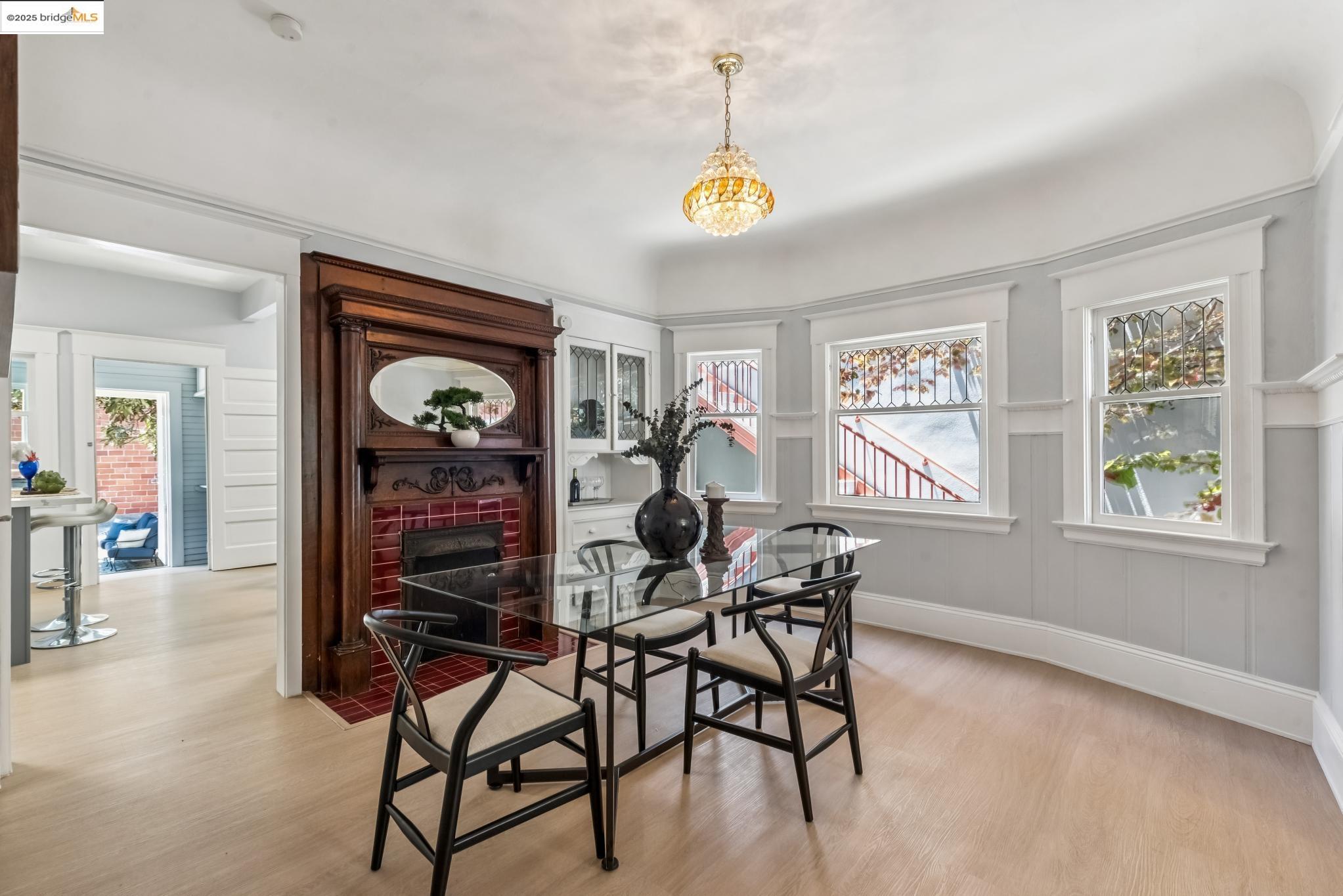 Detail Gallery Image 15 of 56 For 183 11th St, Oakland,  CA 94607 - 3 Beds | 2 Baths