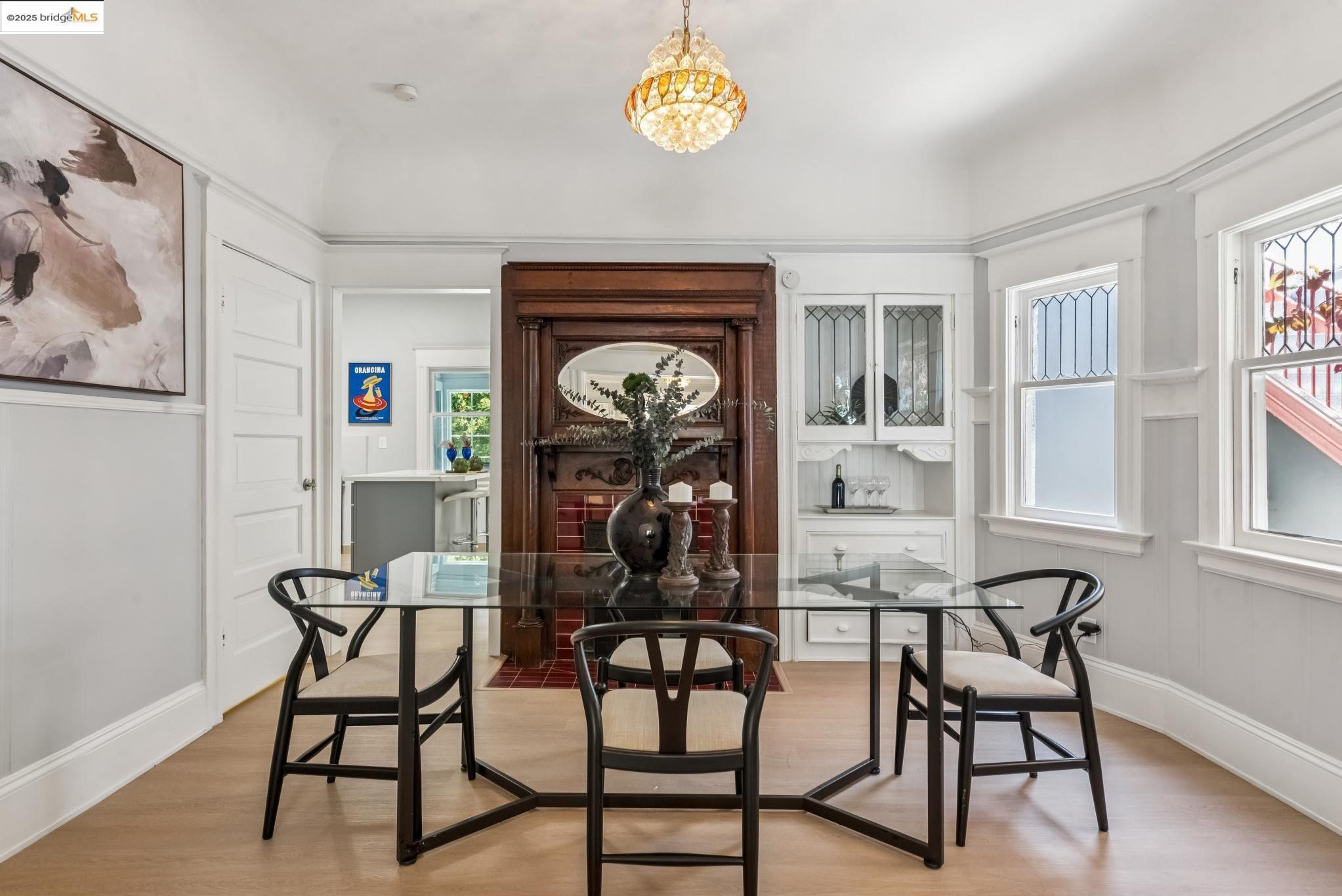 Detail Gallery Image 16 of 56 For 183 11th St, Oakland,  CA 94607 - 3 Beds | 2 Baths