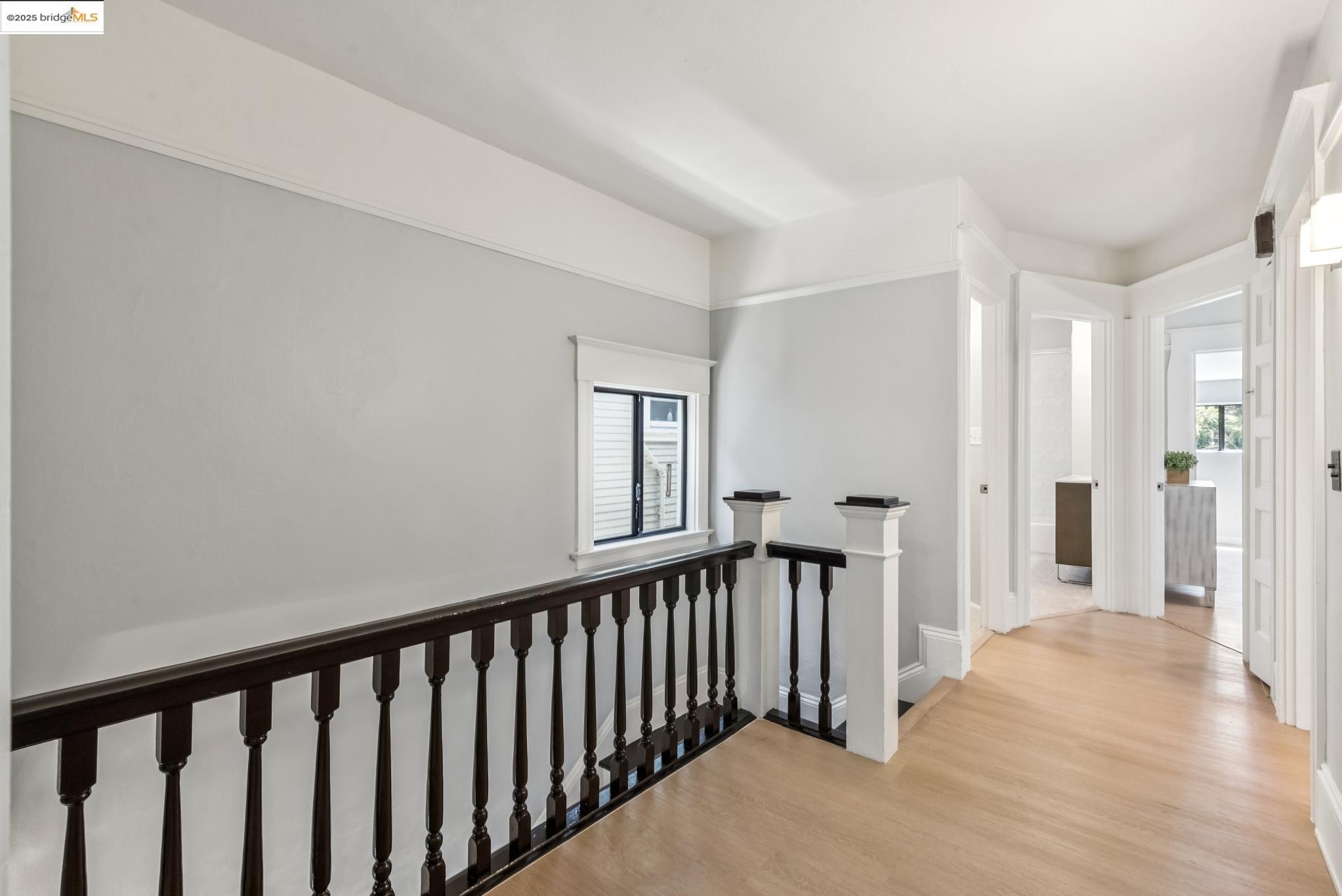 Detail Gallery Image 36 of 56 For 183 11th St, Oakland,  CA 94607 - 3 Beds | 2 Baths