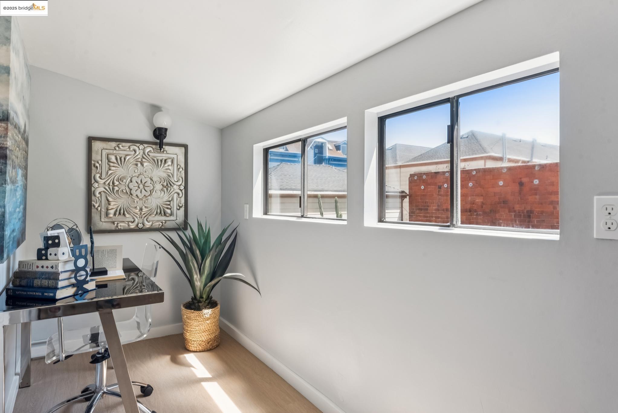 Detail Gallery Image 48 of 56 For 183 11th St, Oakland,  CA 94607 - 3 Beds | 2 Baths