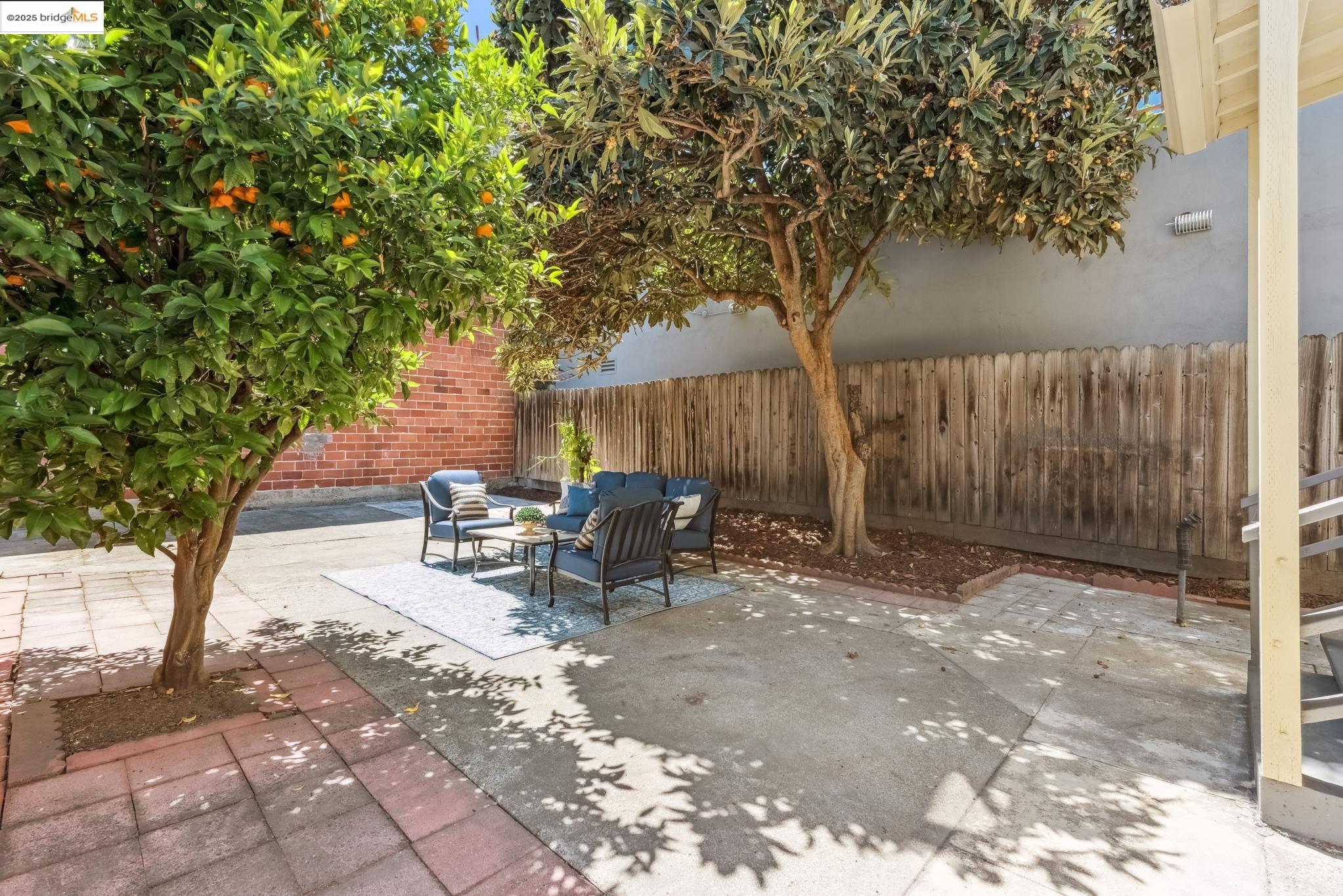 Detail Gallery Image 52 of 56 For 183 11th St, Oakland,  CA 94607 - 3 Beds | 2 Baths