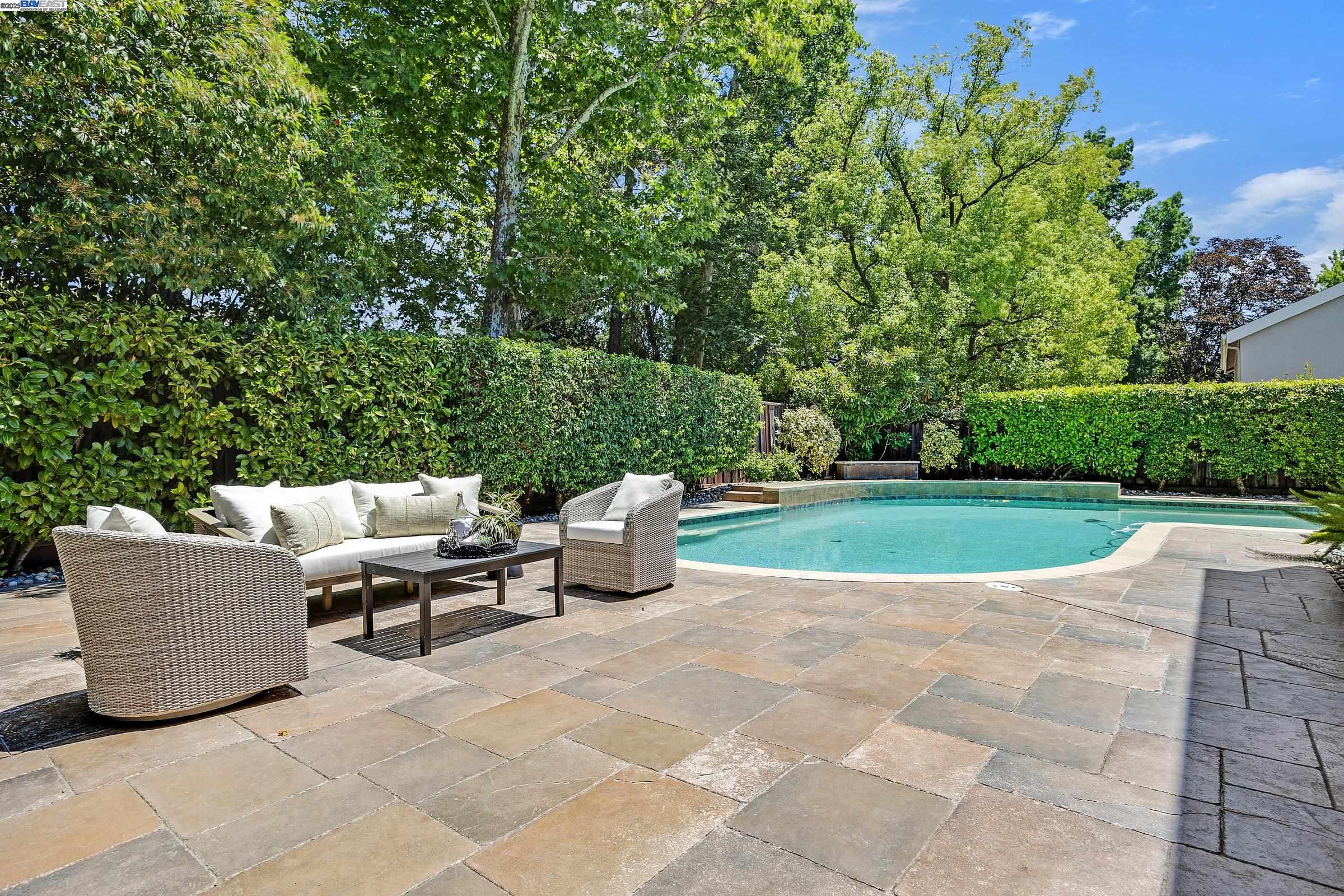 Detail Gallery Image 20 of 33 For 2830 Lavender, Walnut Creek,  CA 94596 - 5 Beds | 3 Baths