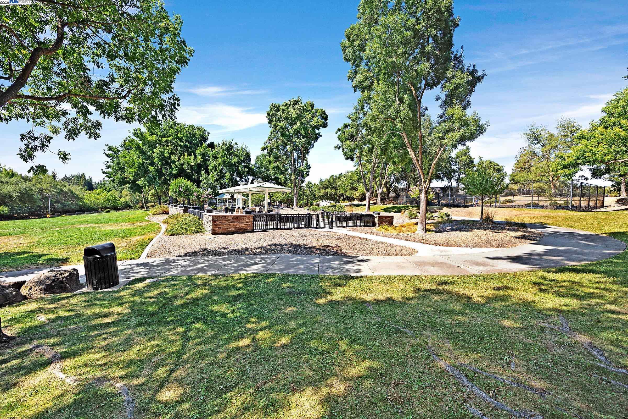 Detail Gallery Image 28 of 33 For 2830 Lavender, Walnut Creek,  CA 94596 - 5 Beds | 3 Baths
