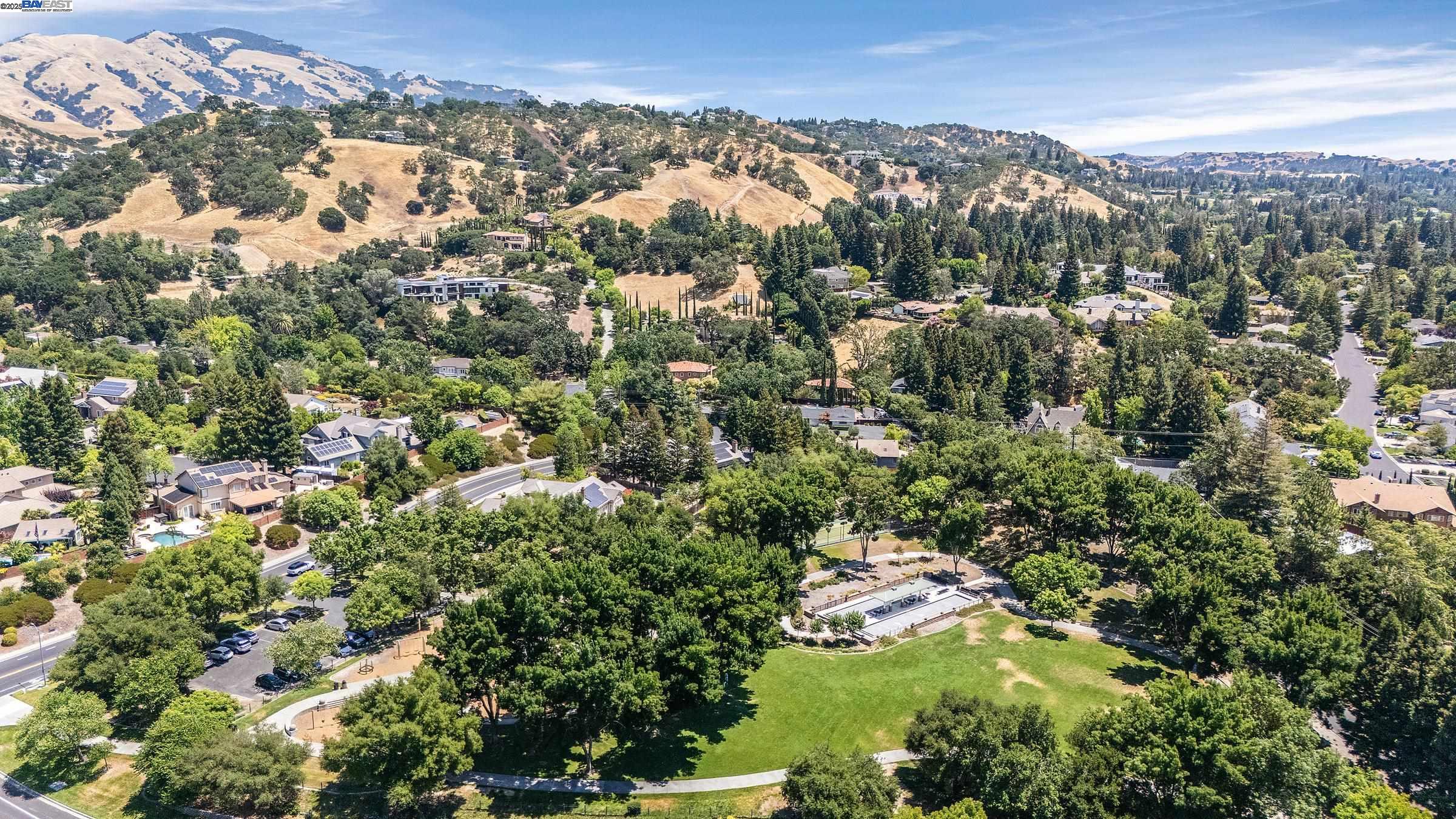 Detail Gallery Image 32 of 33 For 2830 Lavender, Walnut Creek,  CA 94596 - 5 Beds | 3 Baths