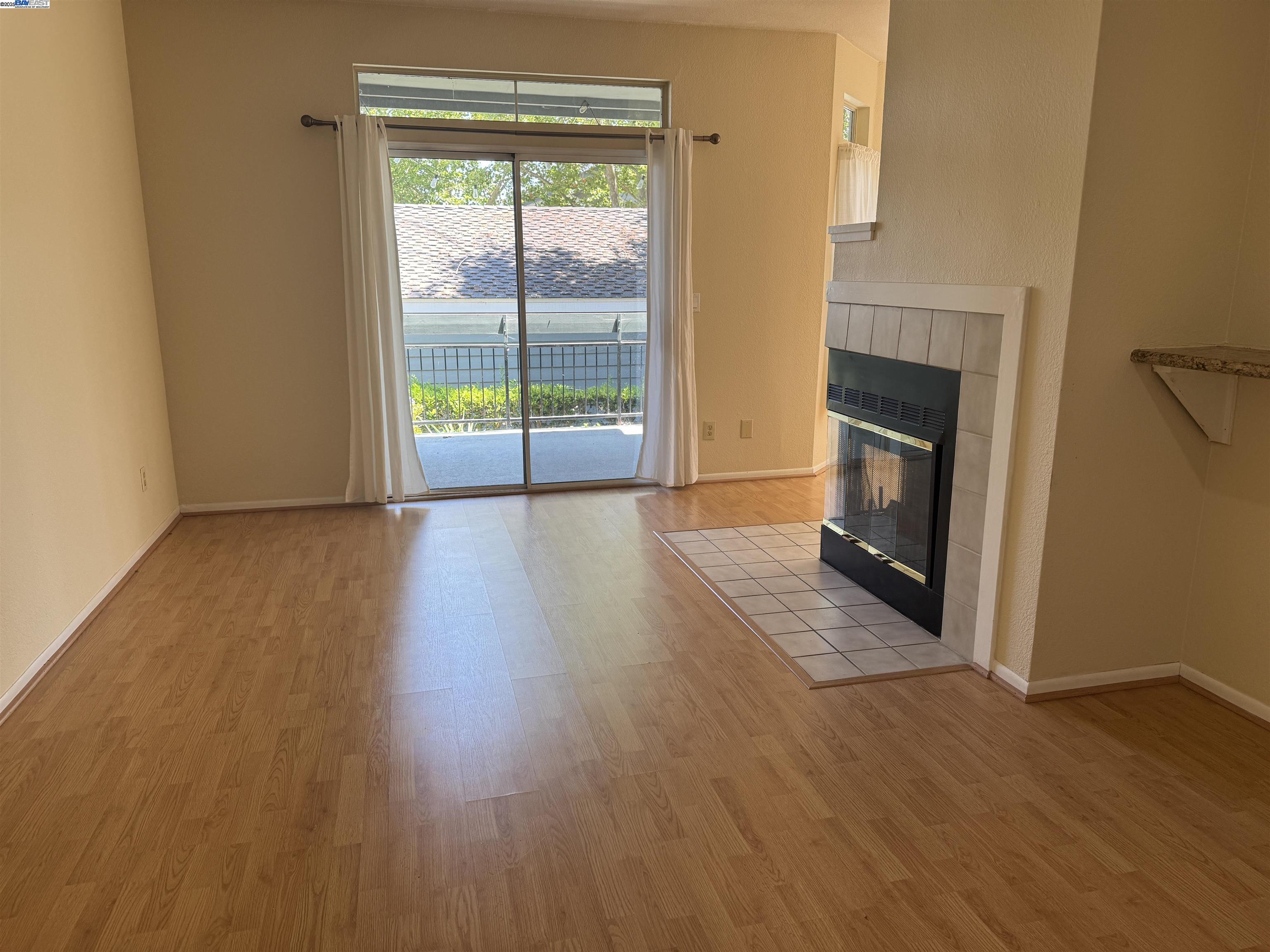 Detail Gallery Image 1 of 14 For 7815 Canyon Meadow Cir a,  Pleasanton,  CA 94588 - 2 Beds | 2 Baths