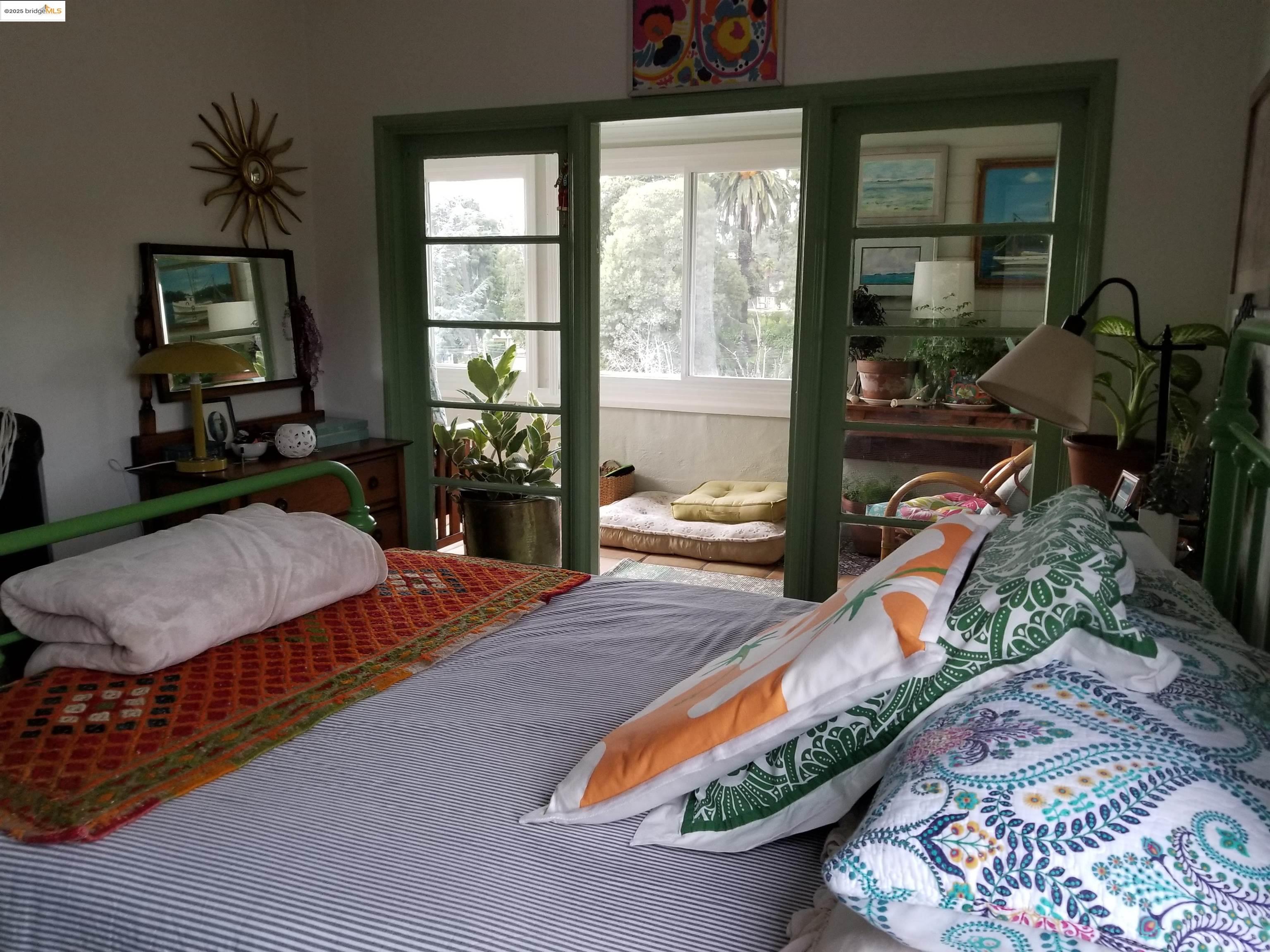 Detail Gallery Image 7 of 8 For 2752 14th Ave, Oakland,  CA 94606 - – Beds | – Baths