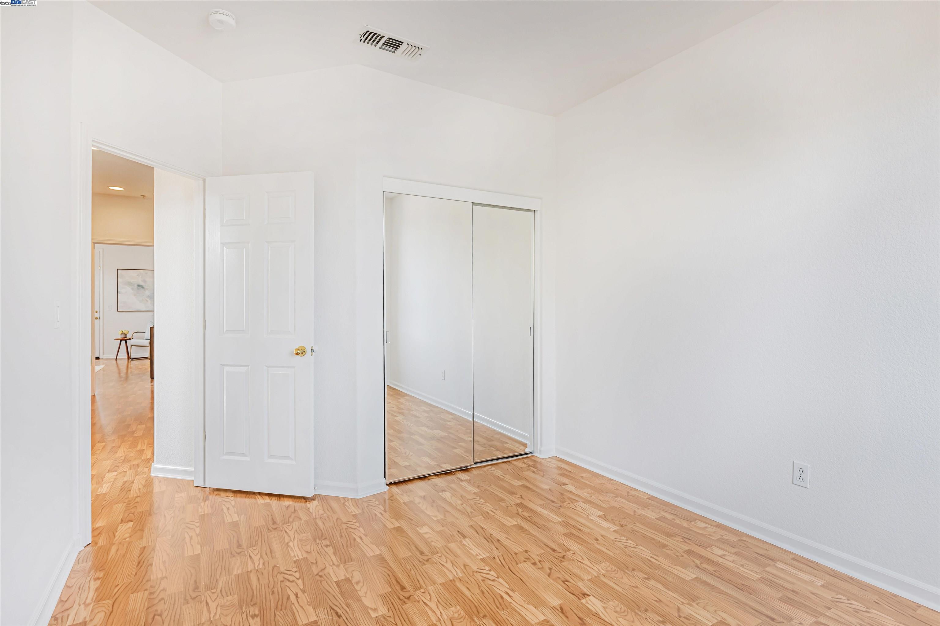 Detail Gallery Image 27 of 37 For 722 City Walk Pl #1,  Hayward,  CA 94541 - 3 Beds | 2/1 Baths