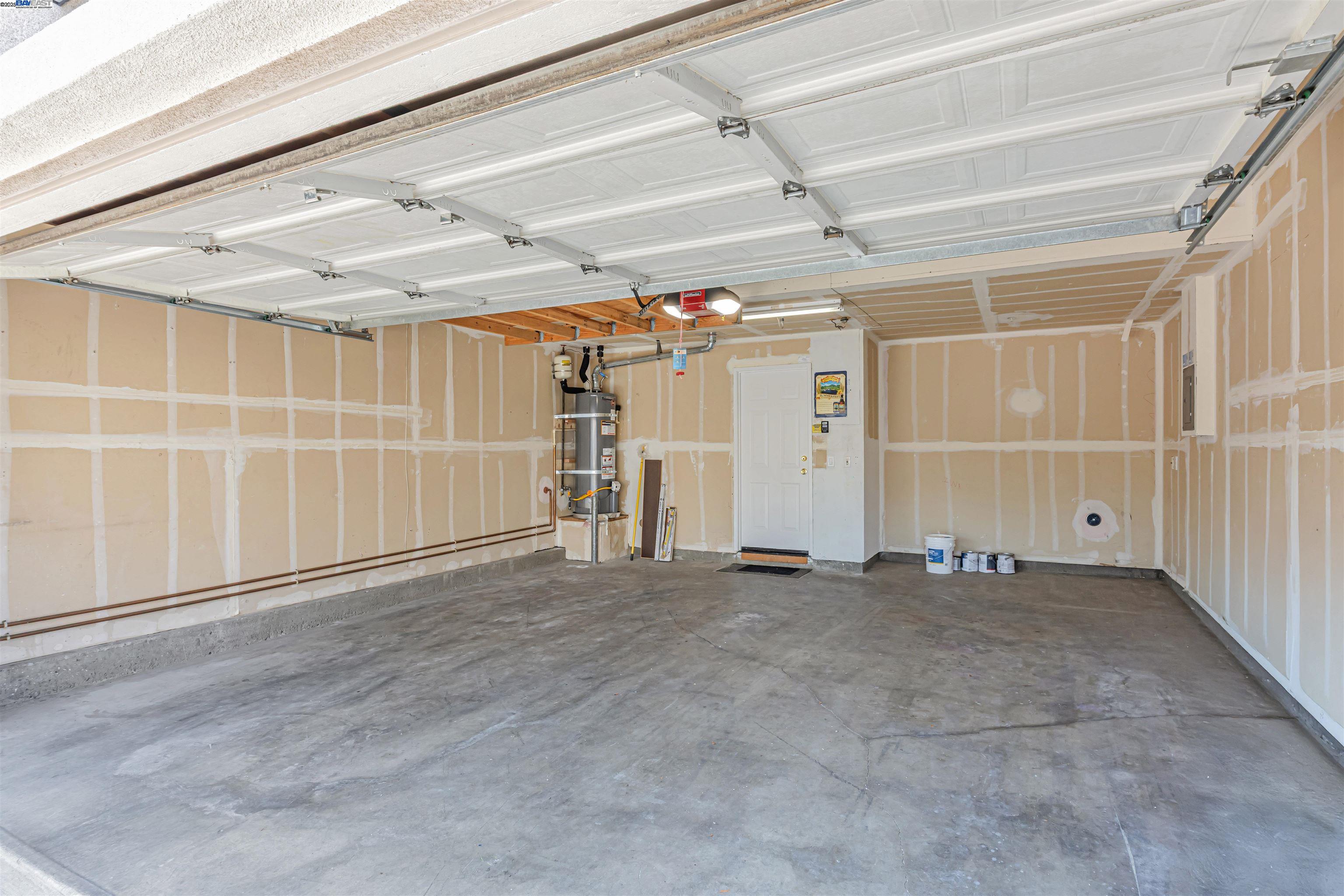 Detail Gallery Image 31 of 37 For 722 City Walk Pl #1,  Hayward,  CA 94541 - 3 Beds | 2/1 Baths