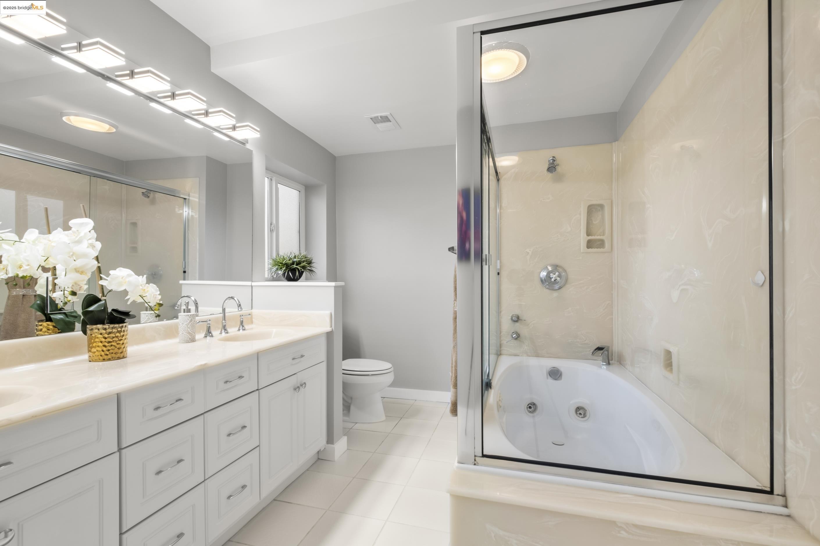 Detail Gallery Image 27 of 34 For 6537 Aitken Dr, Oakland,  CA 94611 - 4 Beds | 2 Baths