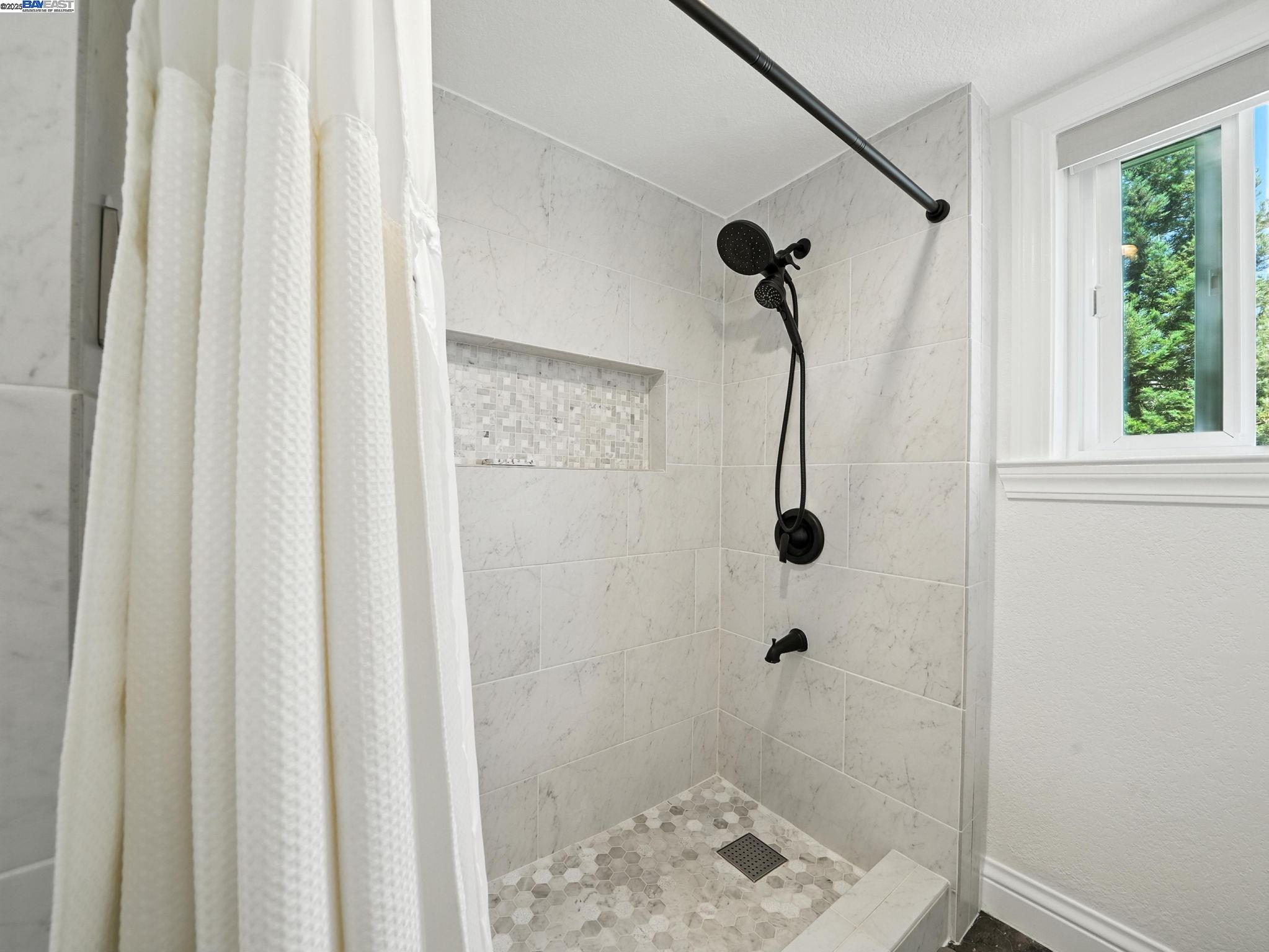 Detail Gallery Image 22 of 35 For 940 Praderia Cir, Fremont,  CA 94539 - 3 Beds | 3 Baths