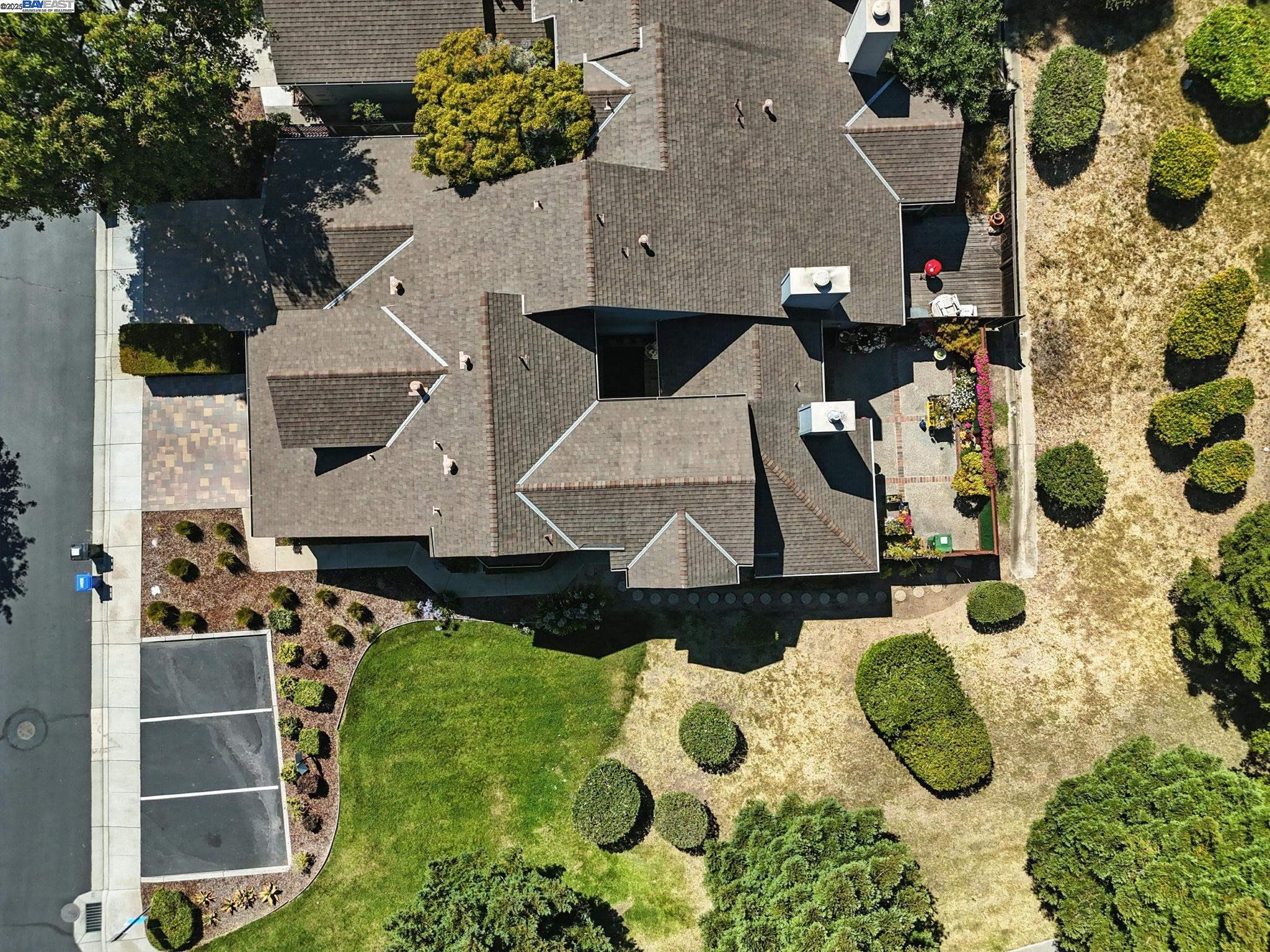 Detail Gallery Image 34 of 35 For 940 Praderia Cir, Fremont,  CA 94539 - 3 Beds | 3 Baths