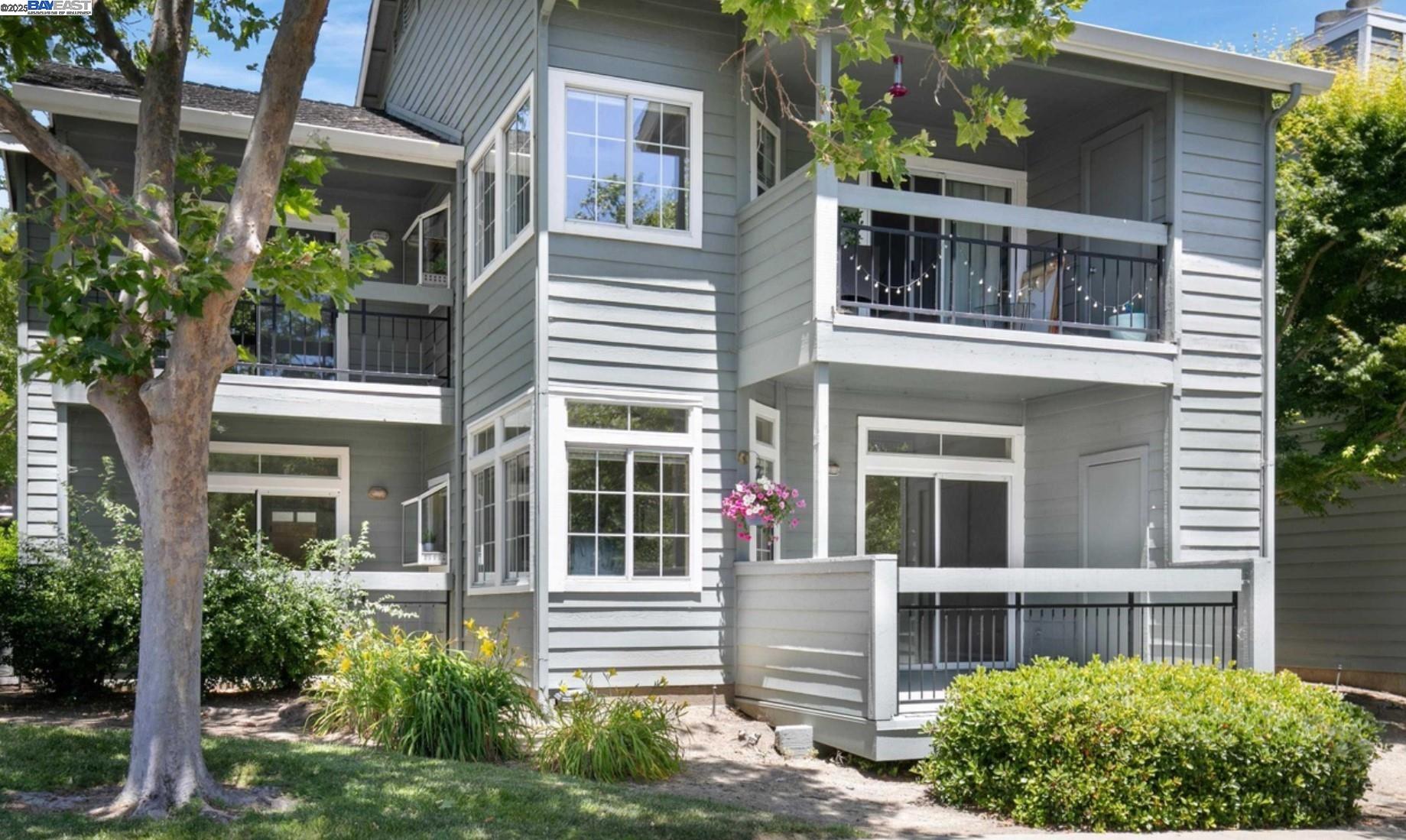 Detail Gallery Image 14 of 16 For 8170 Mountain View Dr #G,  Pleasanton,  CA 94588 - 2 Beds | 2 Baths