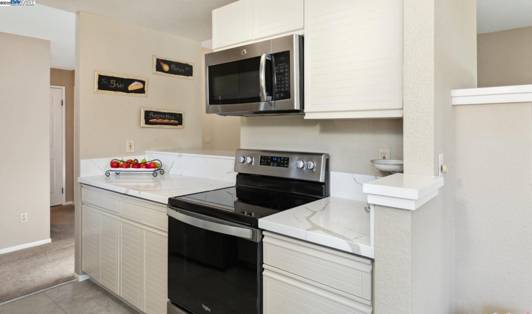 Detail Gallery Image 5 of 16 For 8170 Mountain View Dr #G,  Pleasanton,  CA 94588 - 2 Beds | 2 Baths