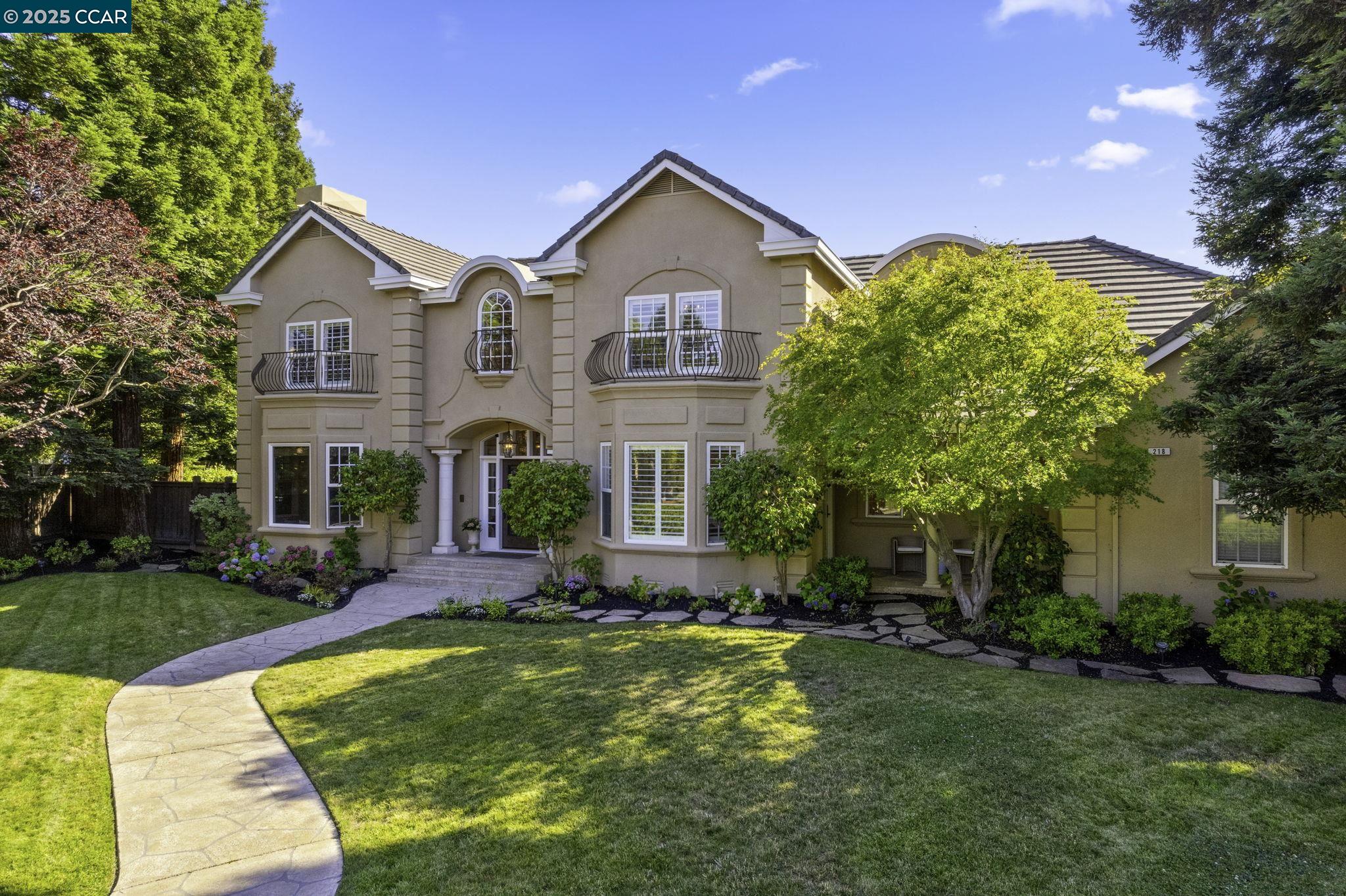 Detail Gallery Image 2 of 60 For 218 Fieldcrest Ct, Danville,  CA 94506 - 5 Beds | 4/1 Baths