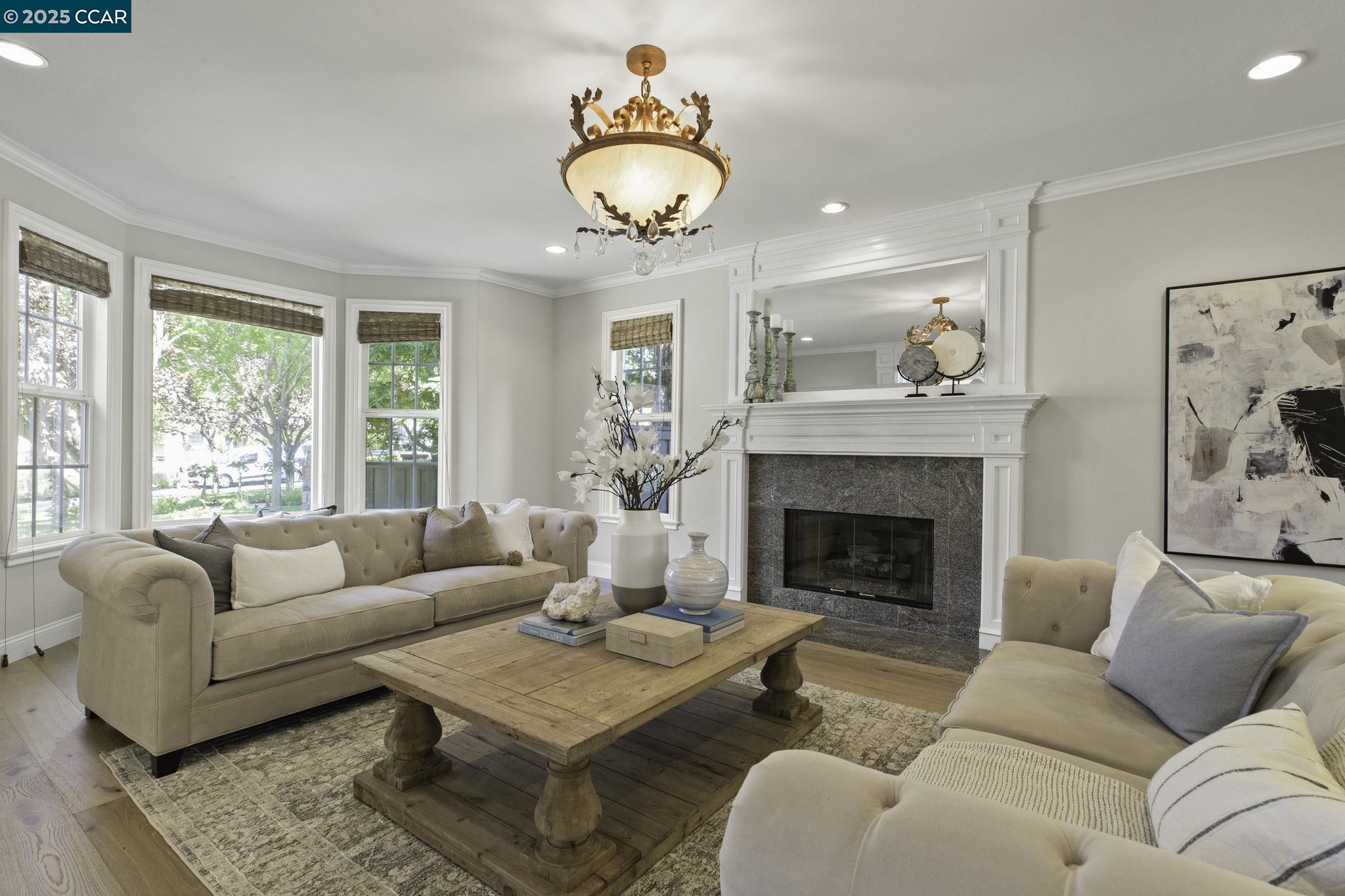 Detail Gallery Image 13 of 60 For 218 Fieldcrest Ct, Danville,  CA 94506 - 5 Beds | 4/1 Baths