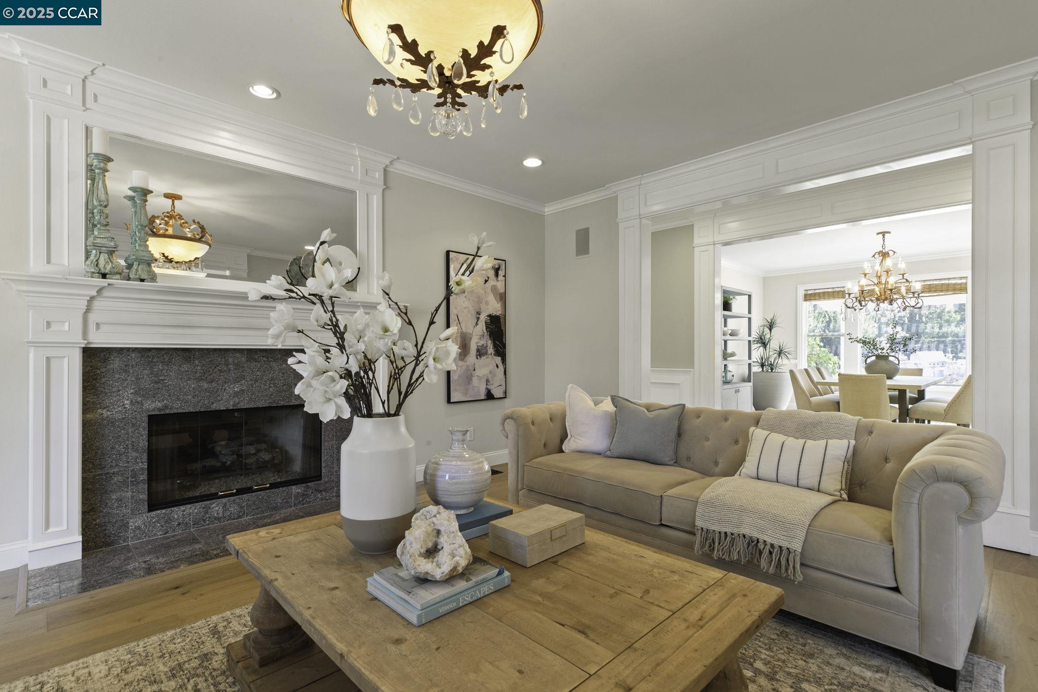 Detail Gallery Image 14 of 60 For 218 Fieldcrest Ct, Danville,  CA 94506 - 5 Beds | 4/1 Baths