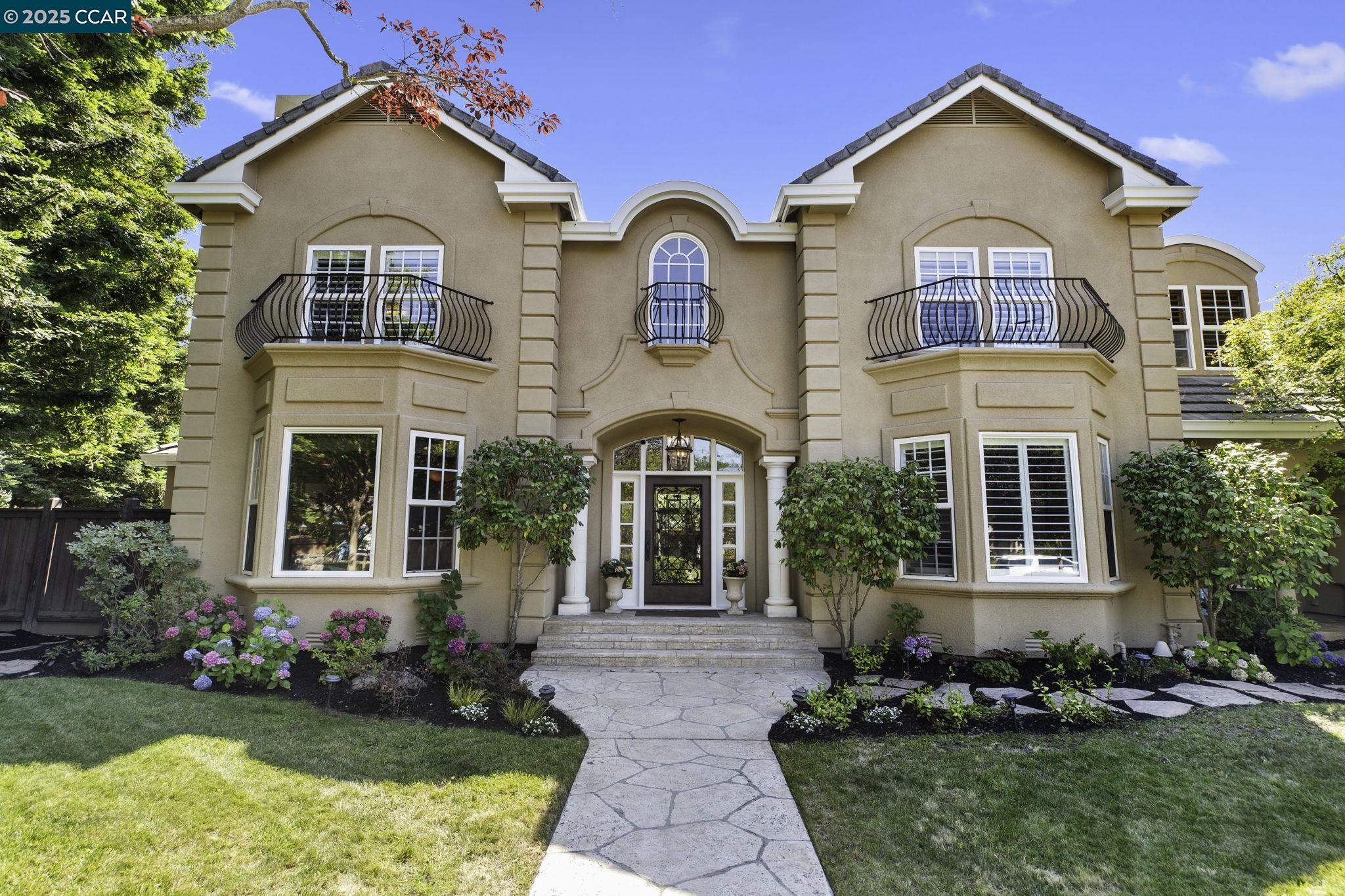 Detail Gallery Image 3 of 60 For 218 Fieldcrest Ct, Danville,  CA 94506 - 5 Beds | 4/1 Baths