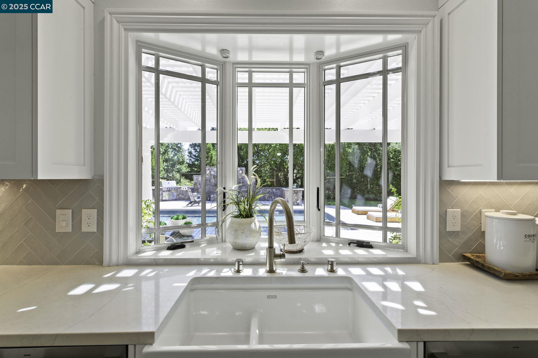 Detail Gallery Image 22 of 60 For 218 Fieldcrest Ct, Danville,  CA 94506 - 5 Beds | 4/1 Baths