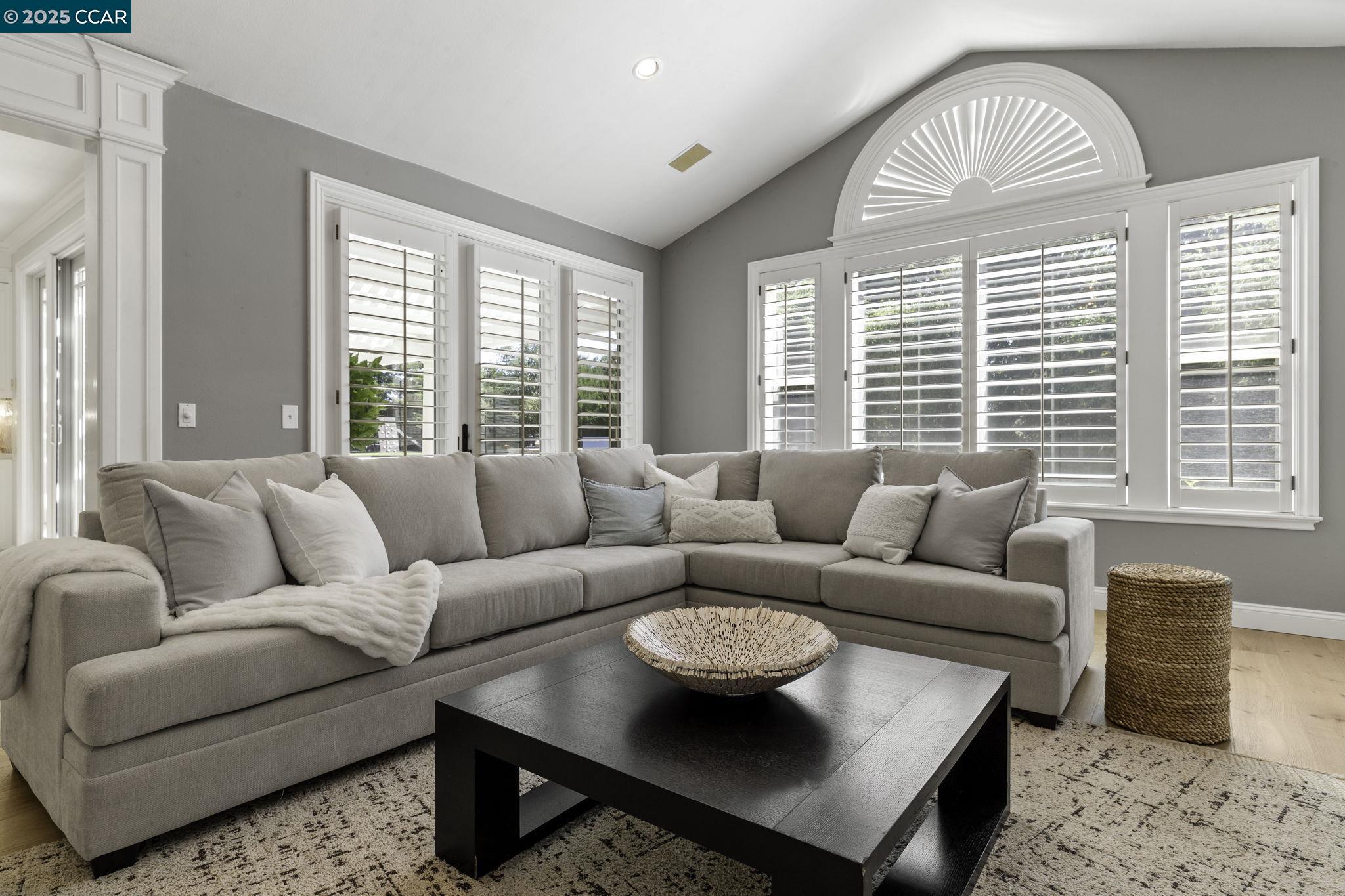 Detail Gallery Image 26 of 60 For 218 Fieldcrest Ct, Danville,  CA 94506 - 5 Beds | 4/1 Baths