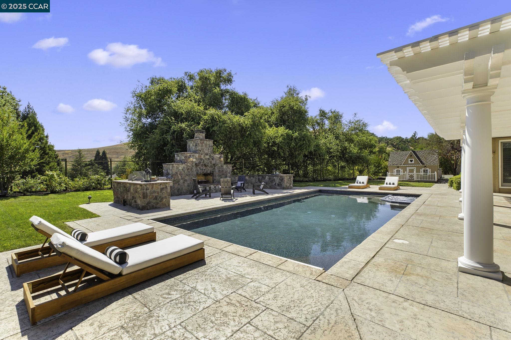 Detail Gallery Image 47 of 60 For 218 Fieldcrest Ct, Danville,  CA 94506 - 5 Beds | 4/1 Baths