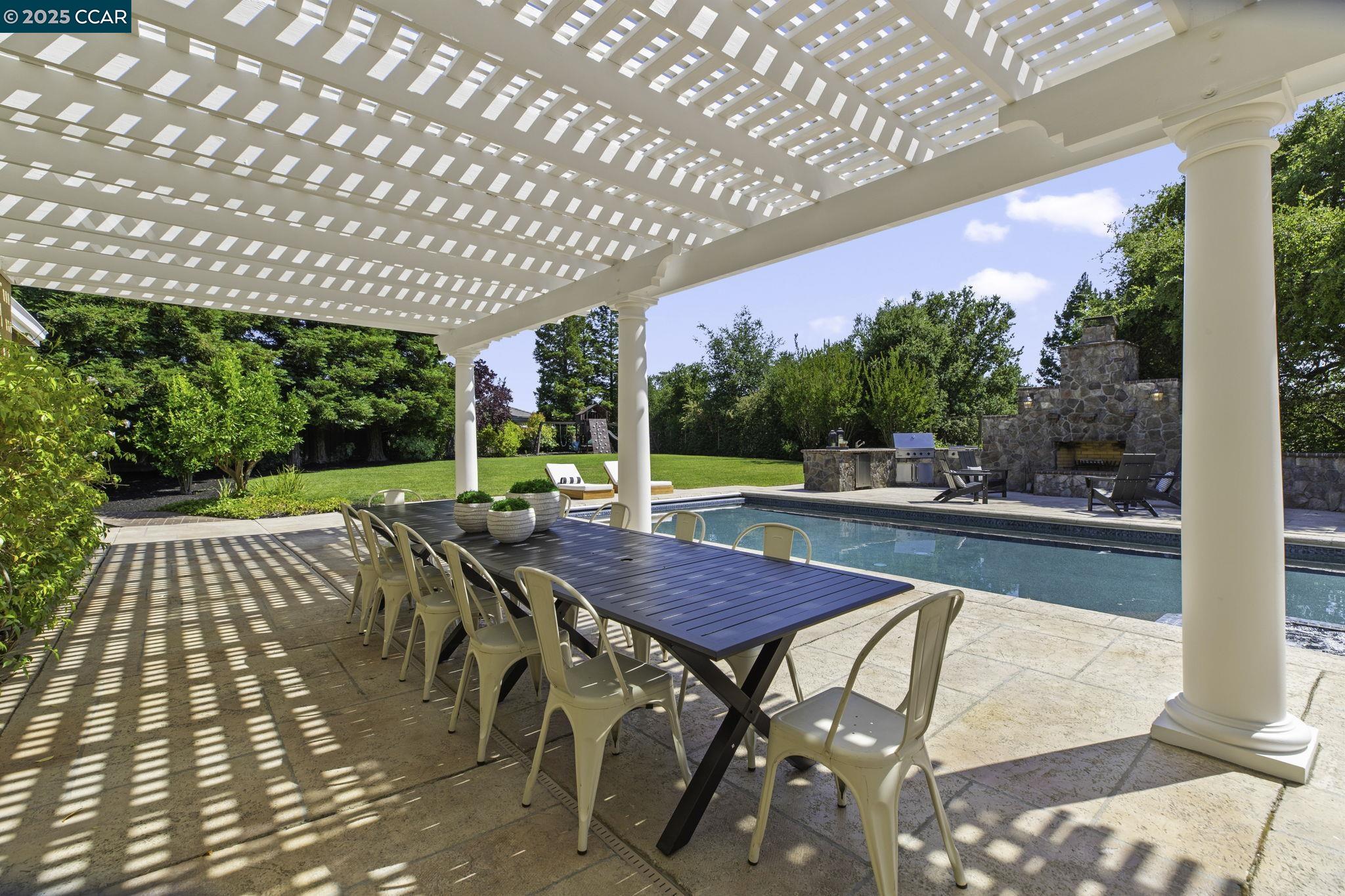 Detail Gallery Image 49 of 60 For 218 Fieldcrest Ct, Danville,  CA 94506 - 5 Beds | 4/1 Baths