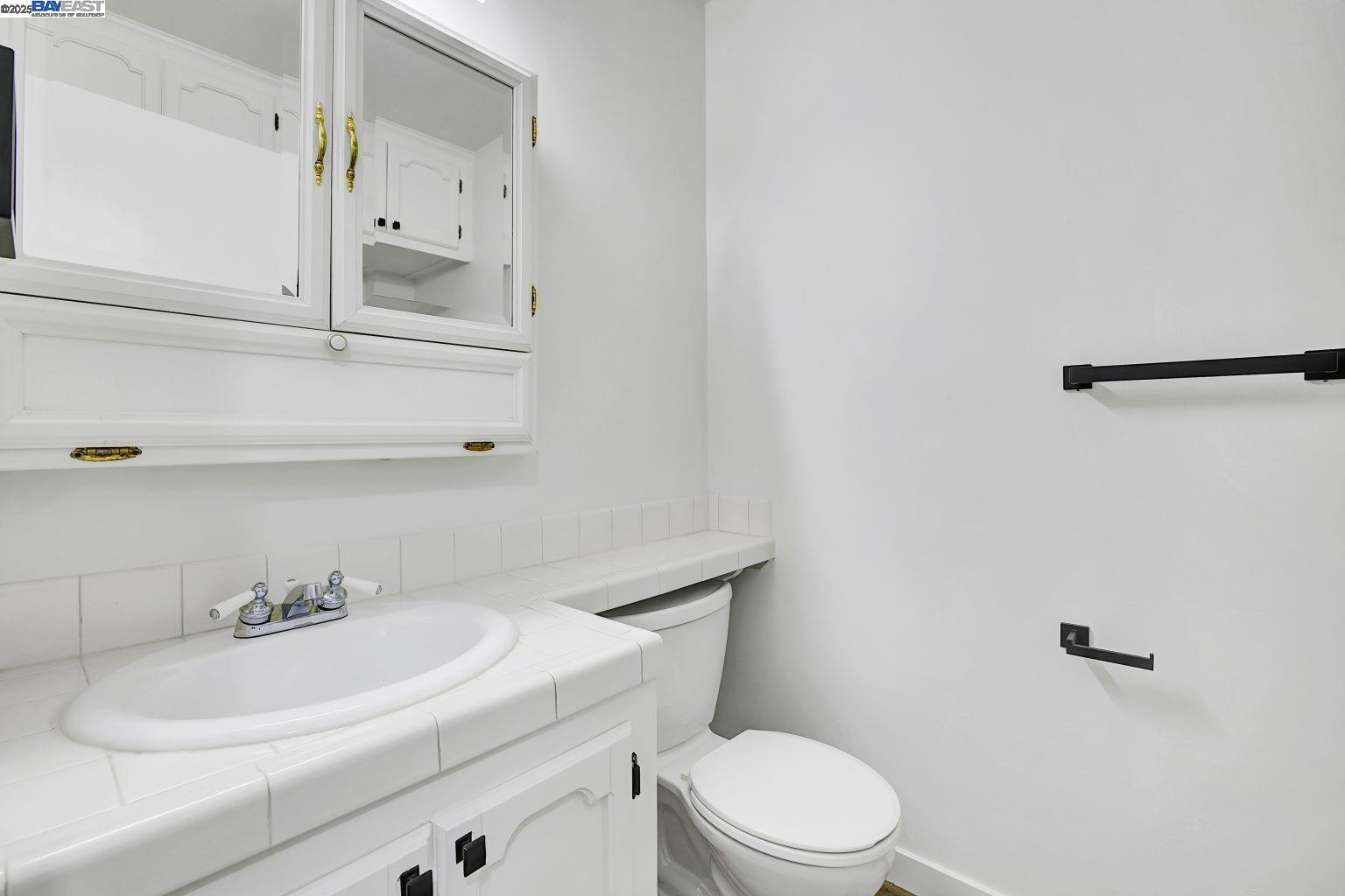 Detail Gallery Image 14 of 24 For 37690 Los Arboles Dr, Fremont,  CA 94536 - 3 Beds | 2 Baths