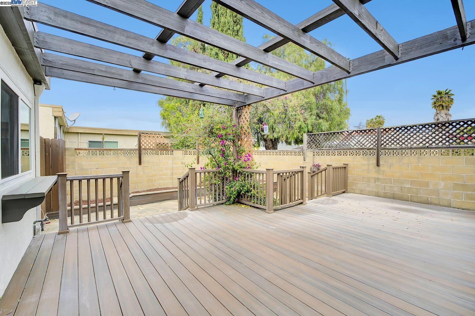 Detail Gallery Image 20 of 24 For 37690 Los Arboles Dr, Fremont,  CA 94536 - 3 Beds | 2 Baths