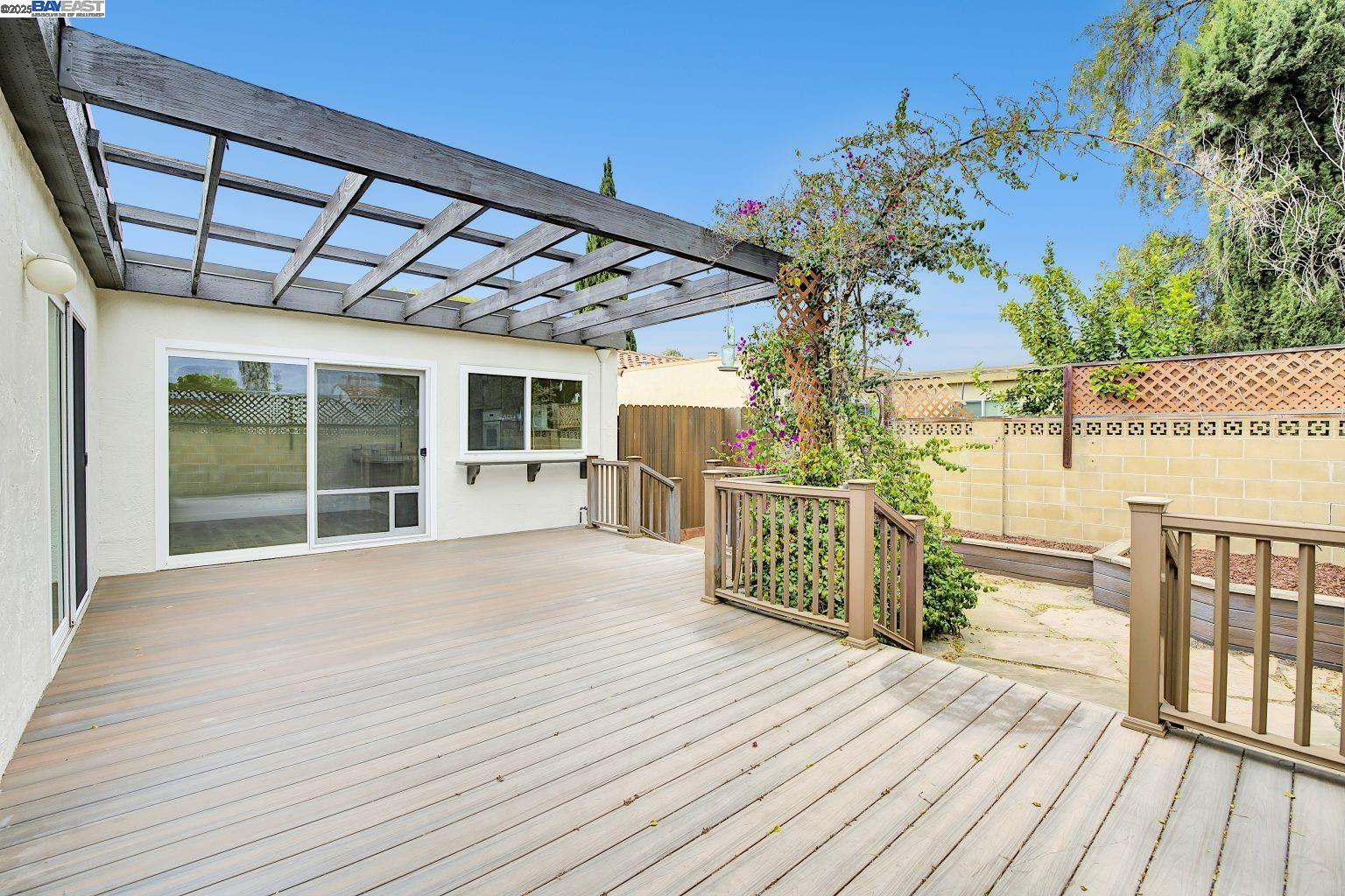Detail Gallery Image 21 of 24 For 37690 Los Arboles Dr, Fremont,  CA 94536 - 3 Beds | 2 Baths