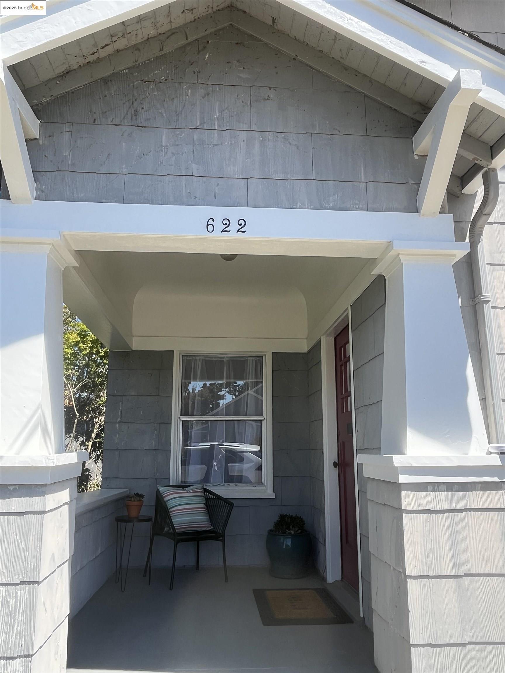 Detail Gallery Image 1 of 7 For 622 38th St, Richmond,  CA 94805 - 3 Beds | 1 Baths