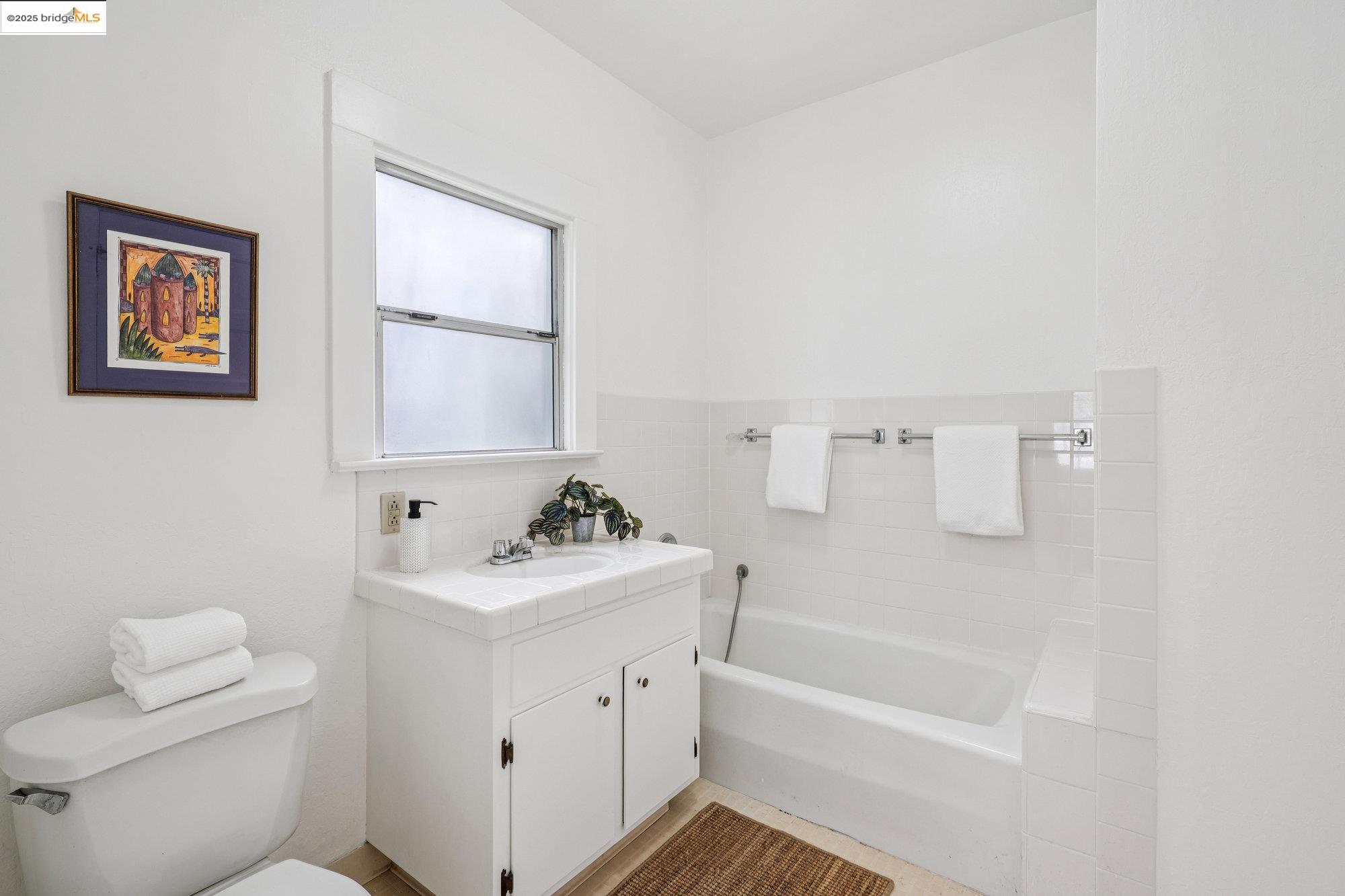 Detail Gallery Image 15 of 33 For 622 38th St, Richmond,  CA 94805 - 3 Beds | 1 Baths