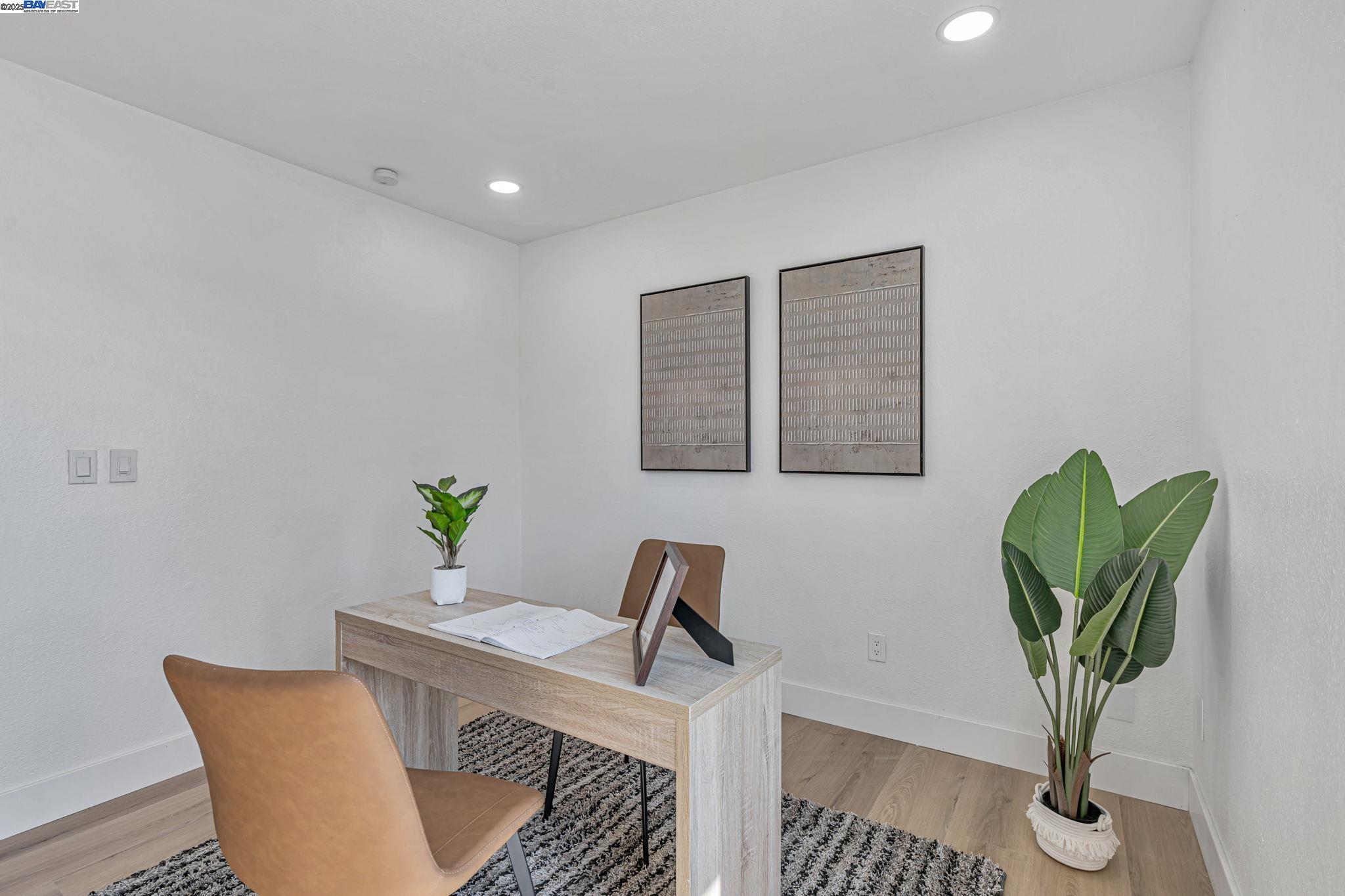 Detail Gallery Image 13 of 29 For 35 Chelsea Way, Pittsburg,  CA 94565 - 3 Beds | 2 Baths