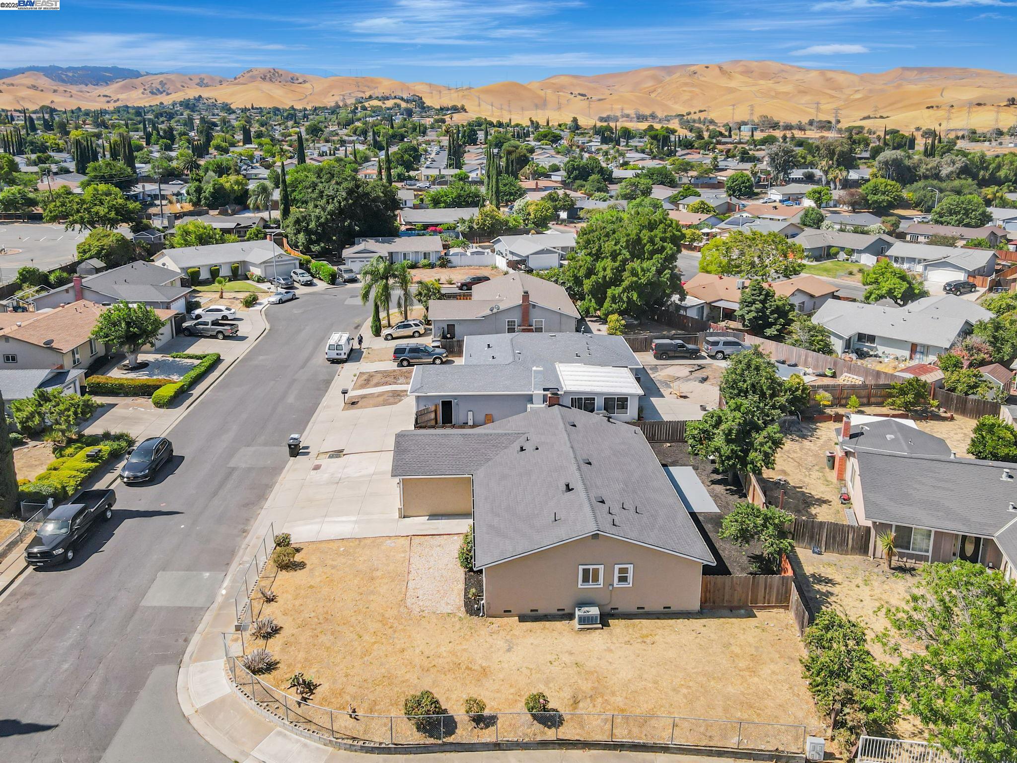 Detail Gallery Image 25 of 29 For 35 Chelsea Way, Pittsburg,  CA 94565 - 3 Beds | 2 Baths