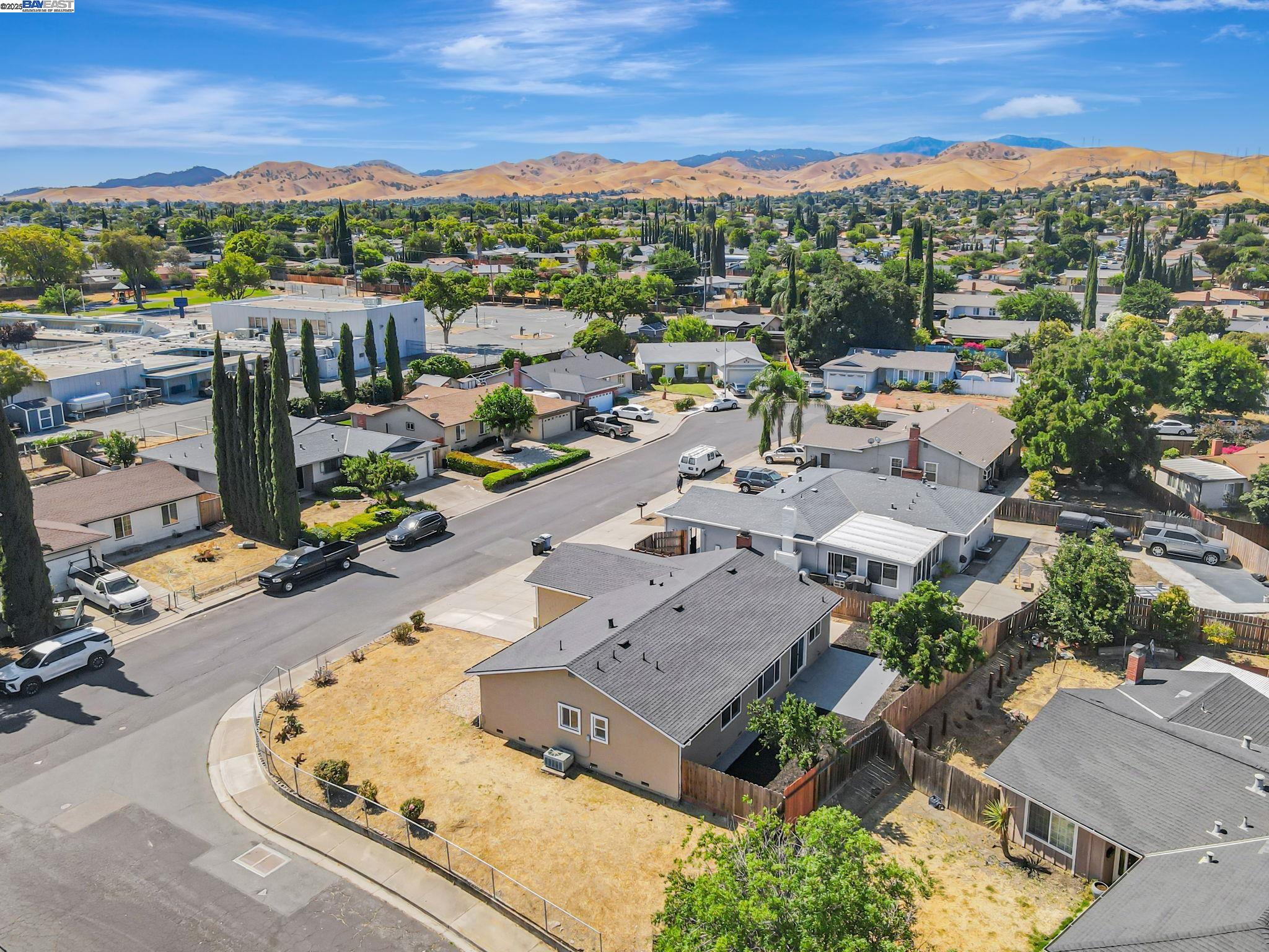 Detail Gallery Image 26 of 29 For 35 Chelsea Way, Pittsburg,  CA 94565 - 3 Beds | 2 Baths