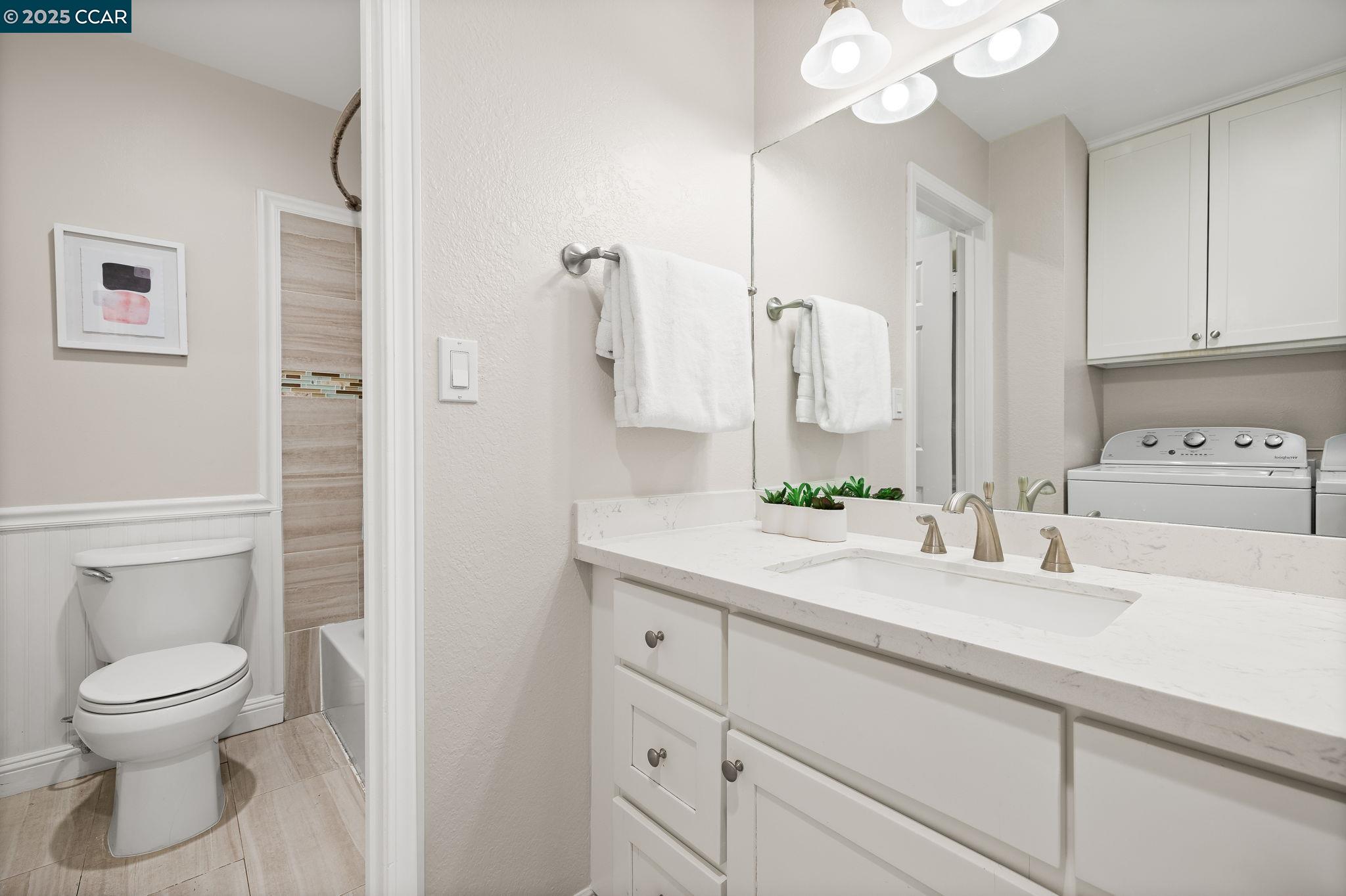 Detail Gallery Image 9 of 16 For 4002 Willow Pass Rd #D,  Concord,  CA 94519 - 2 Beds | 1 Baths