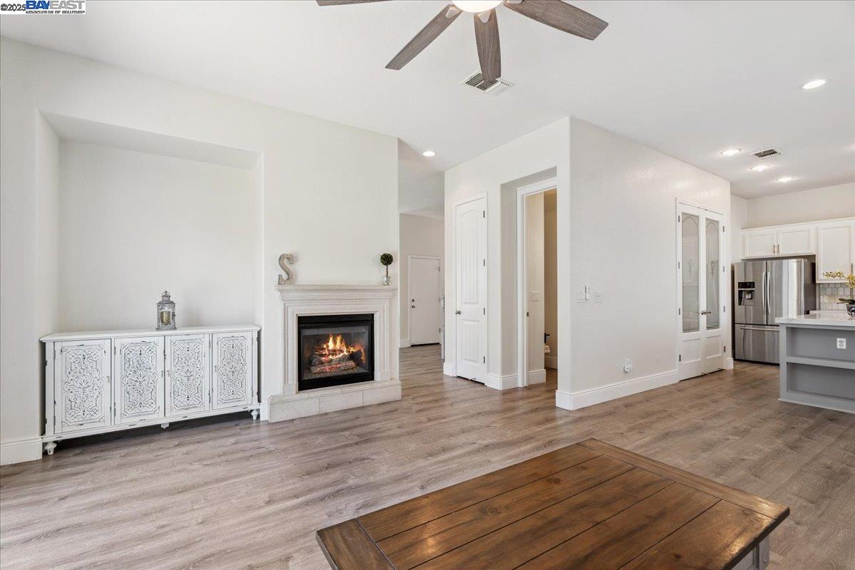 Detail Gallery Image 11 of 40 For 1498 Highland Dr, West Sacramento,  CA 95691 - 4 Beds | 2/1 Baths