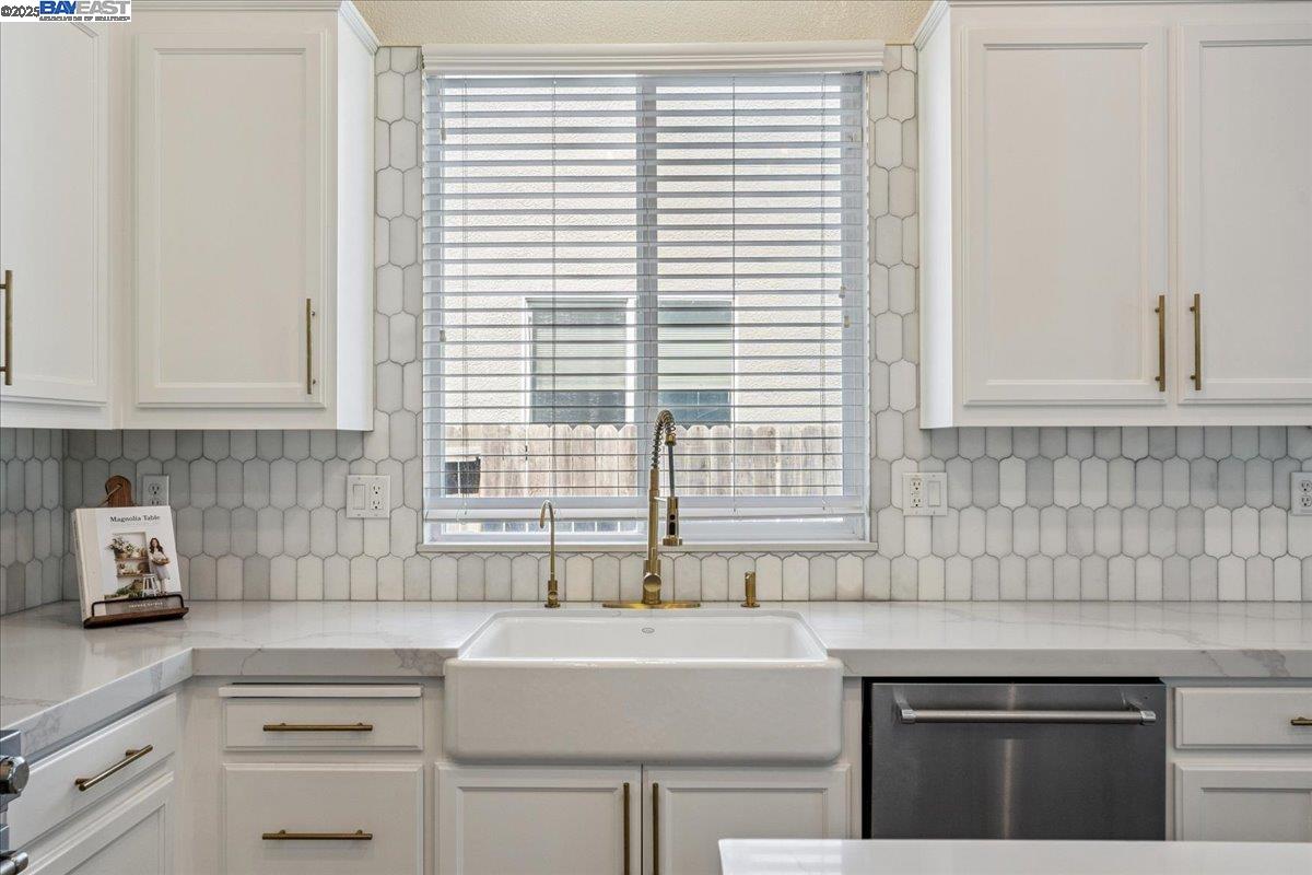 Detail Gallery Image 18 of 40 For 1498 Highland Dr, West Sacramento,  CA 95691 - 4 Beds | 2/1 Baths