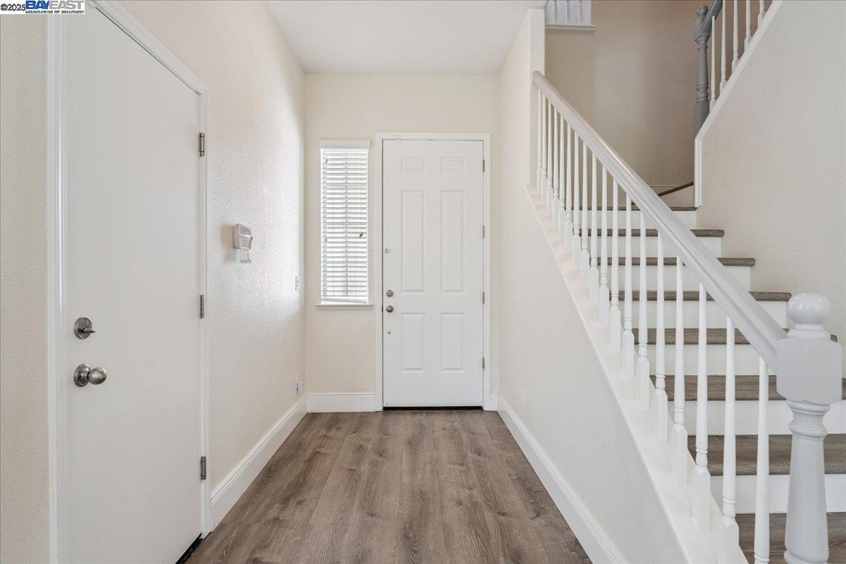 Detail Gallery Image 4 of 40 For 1498 Highland Dr, West Sacramento,  CA 95691 - 4 Beds | 2/1 Baths