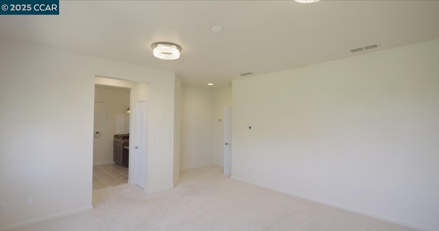 Detail Gallery Image 12 of 39 For 4020 Crescent Ct, Antioch,  CA 94509 - 4 Beds | 3 Baths