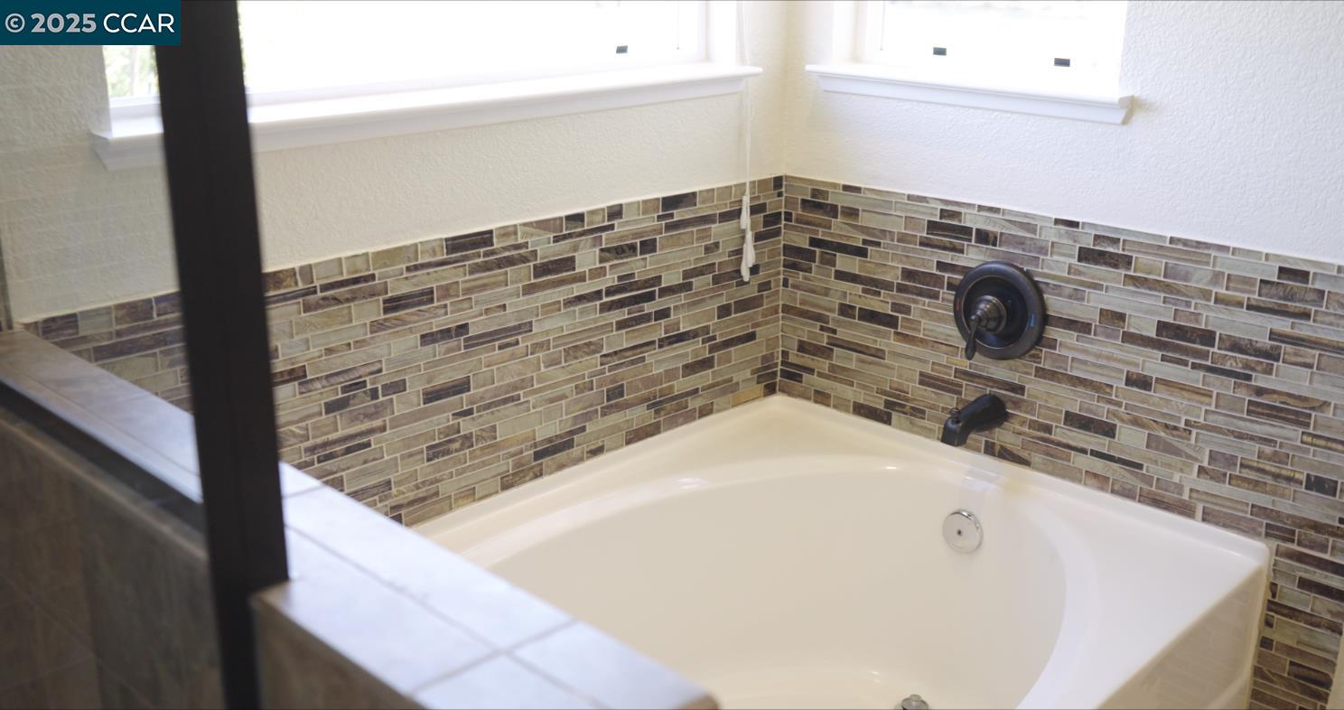 Detail Gallery Image 20 of 39 For 4020 Crescent Ct, Antioch,  CA 94509 - 4 Beds | 3 Baths