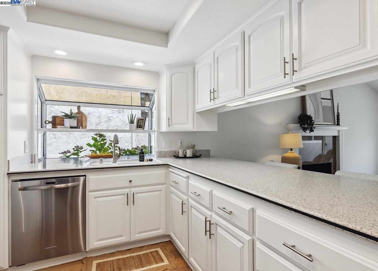 Detail Gallery Image 14 of 41 For 2485 Talavera Dr, San Ramon,  CA 94583 - 4 Beds | 2 Baths