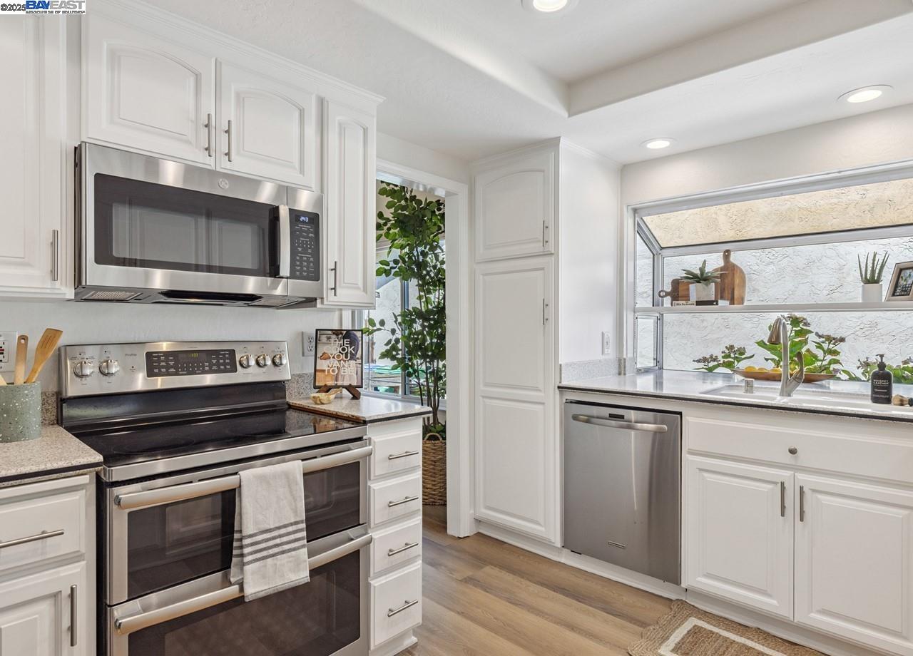 Detail Gallery Image 15 of 41 For 2485 Talavera Dr, San Ramon,  CA 94583 - 4 Beds | 2 Baths