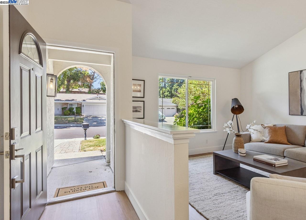 Detail Gallery Image 5 of 41 For 2485 Talavera Dr, San Ramon,  CA 94583 - 4 Beds | 2 Baths
