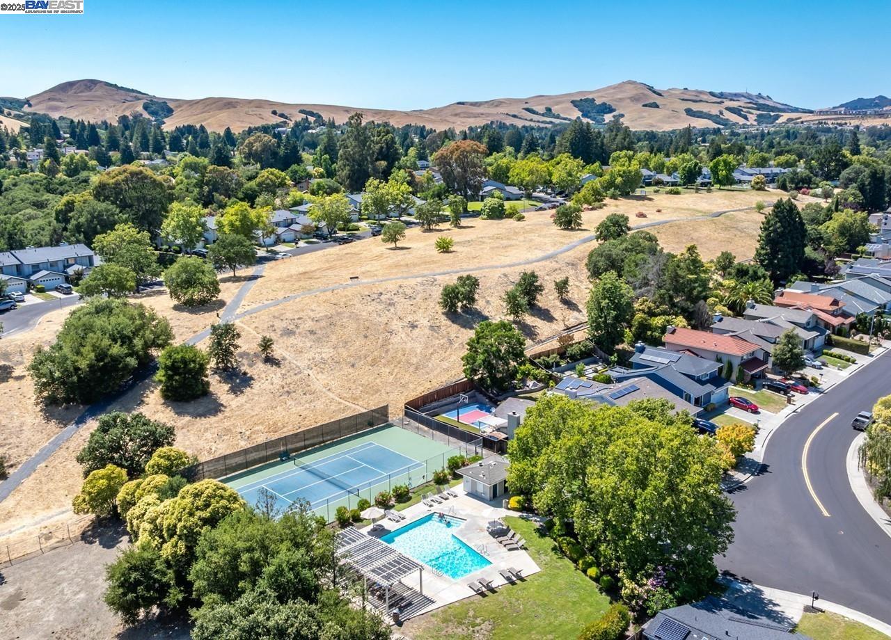 Detail Gallery Image 40 of 41 For 2485 Talavera Dr, San Ramon,  CA 94583 - 4 Beds | 2 Baths
