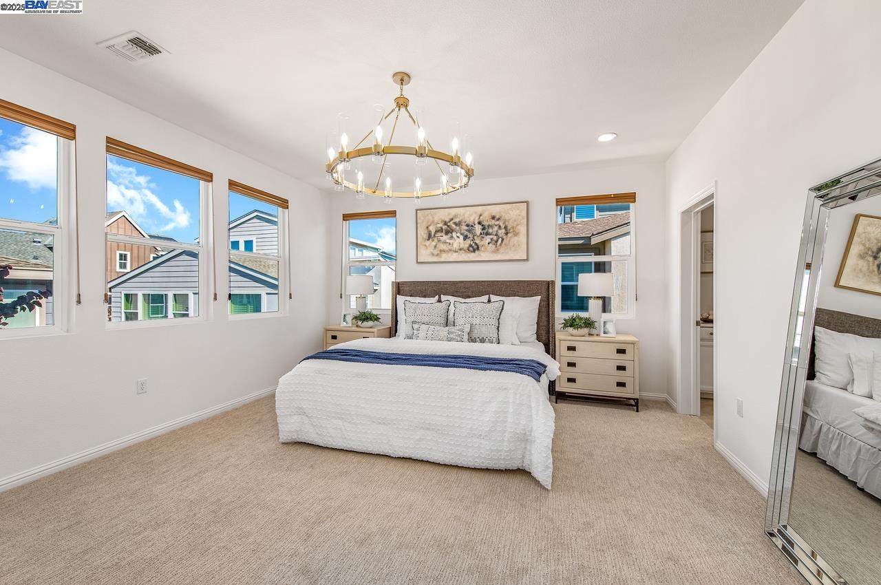 Detail Gallery Image 16 of 47 For 4338 Healdsburg Way, Dublin,  CA 94568 - 5 Beds | 5 Baths